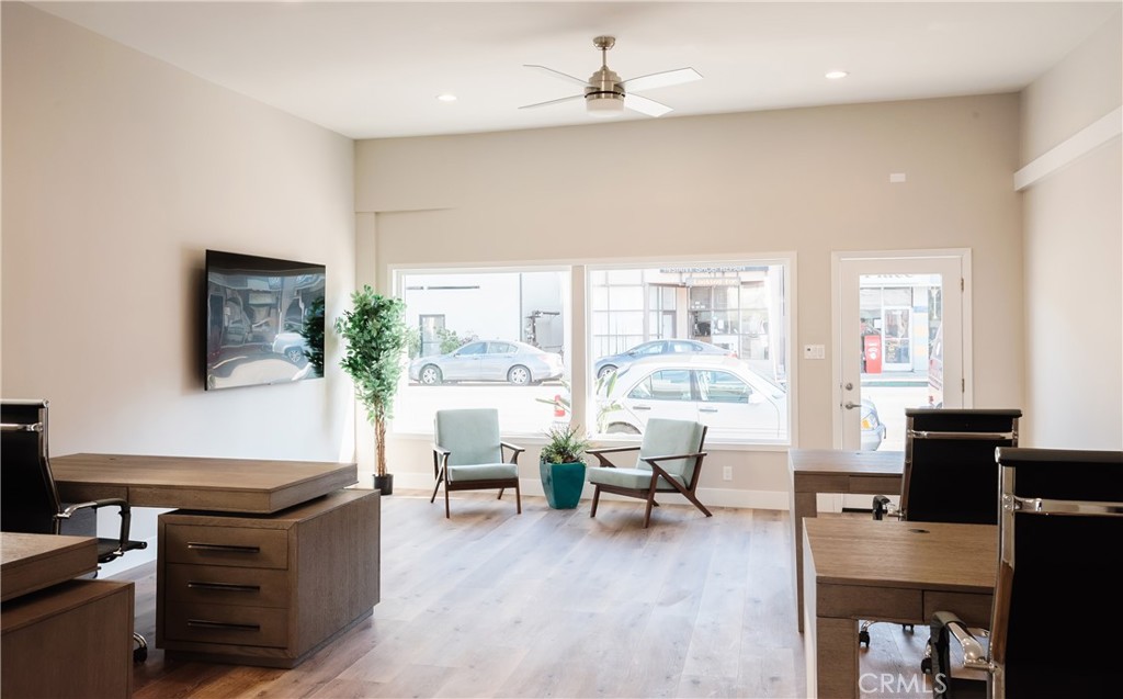 323 Culver Boulevard