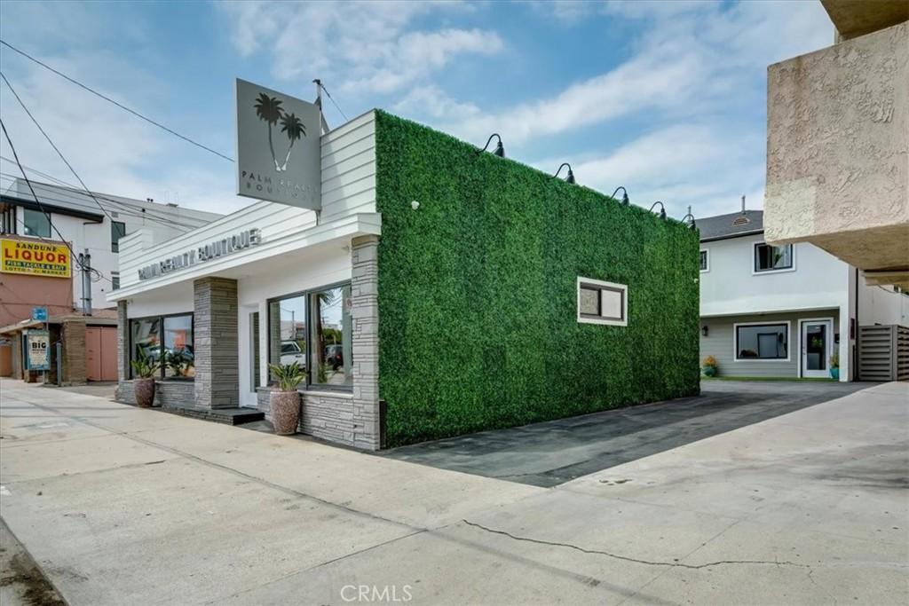 323 Culver Boulevard