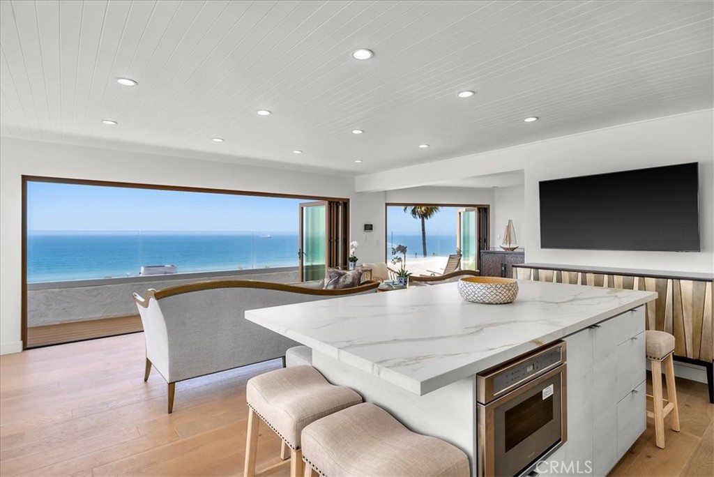 3921 Highland Avenue