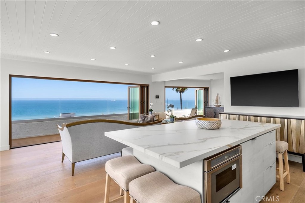 3921 Highland Avenue