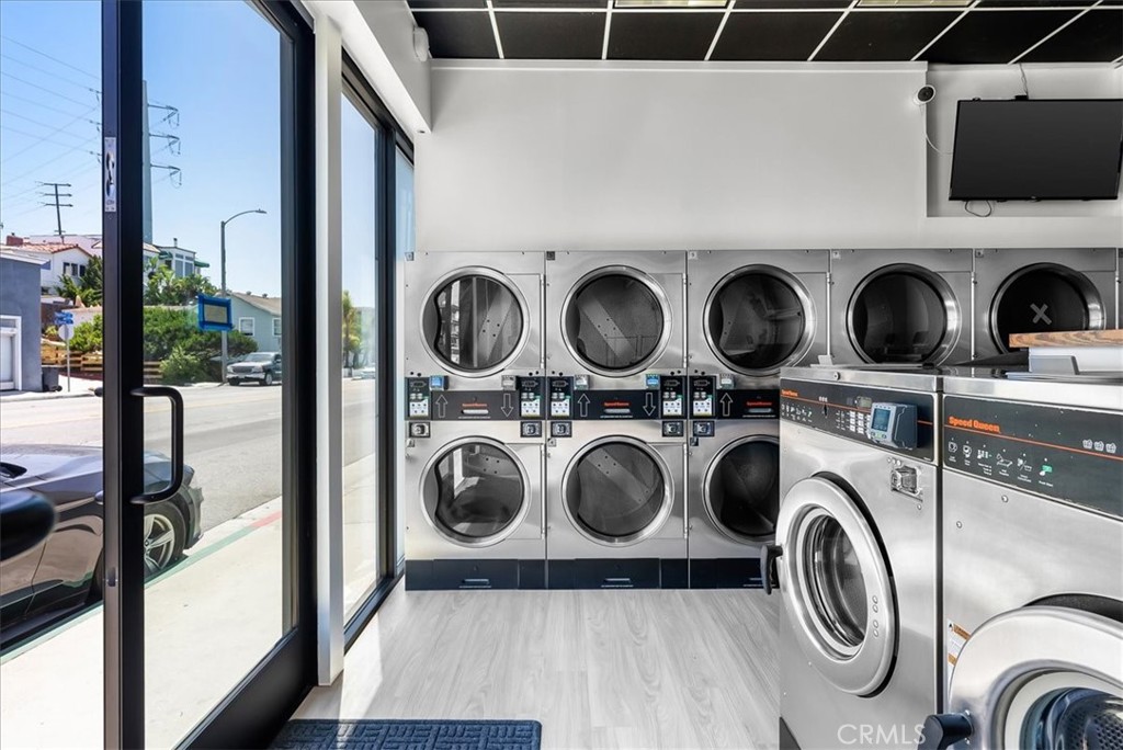 3921 Highland Avenue