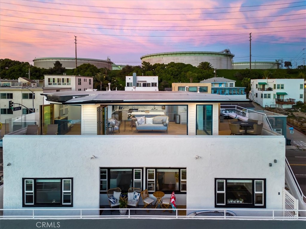 3921 Highland Avenue