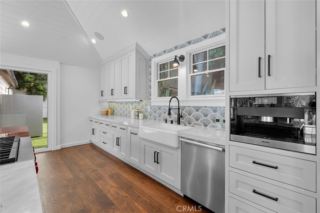 724 36th Street