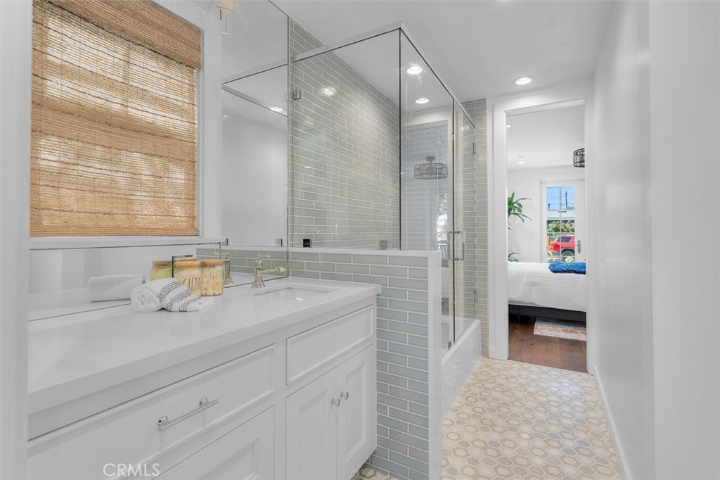 724 36th Street