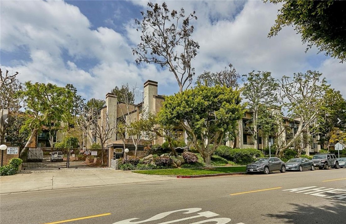 8675 Falmouth Avenue 109