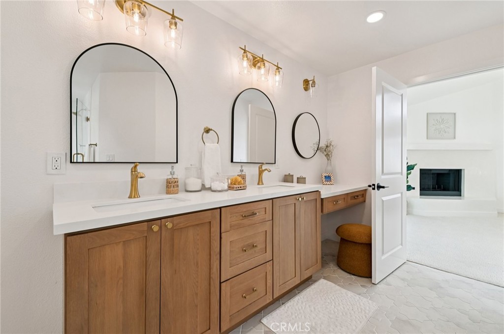 1118 Vincent Street B