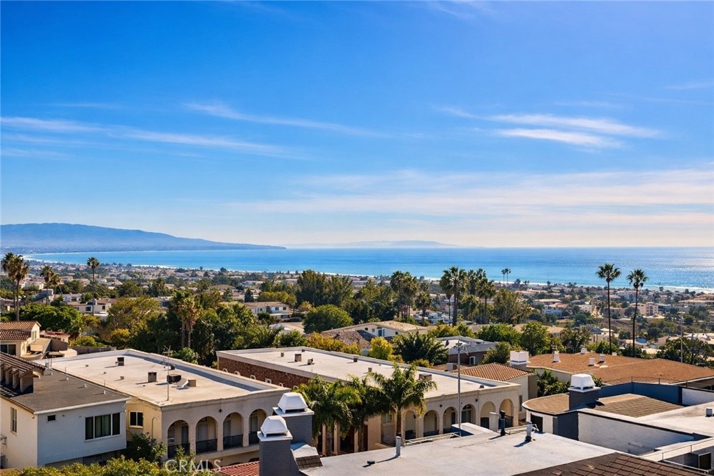 653 Manhattan Beach Boulevard M