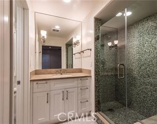 653 Manhattan Beach Boulevard M