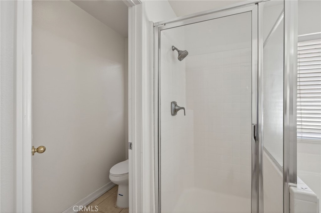 1050 Avenida Classica