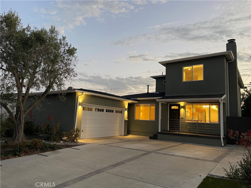 22411 Anza