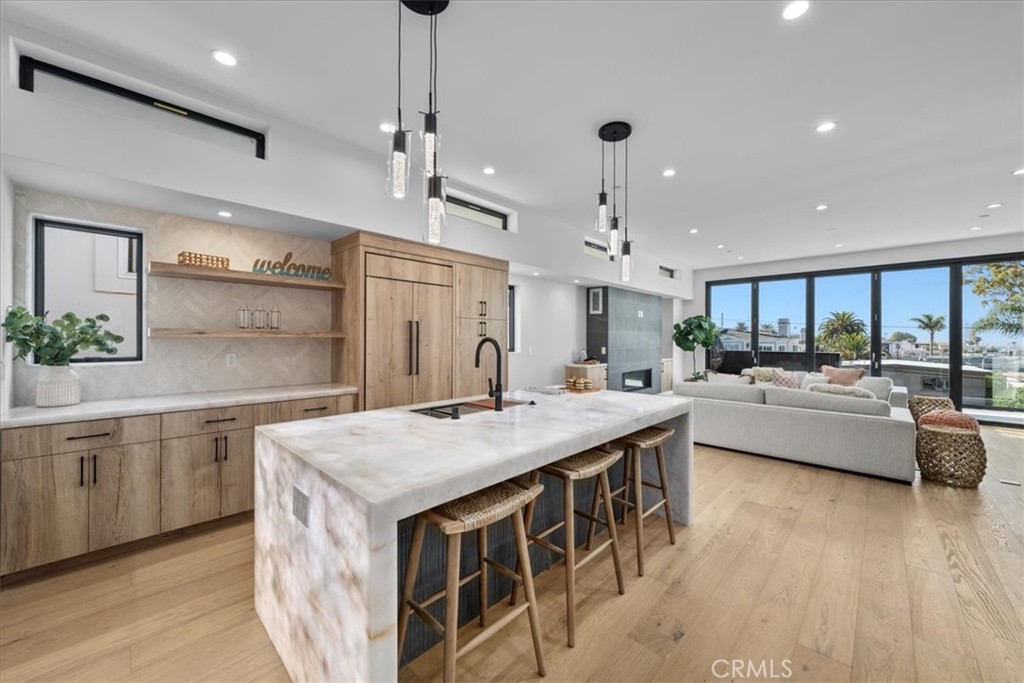 947 7th Street