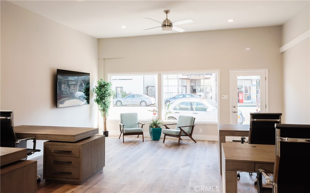 323 Culver Boulevard
