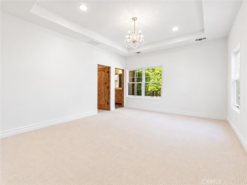 725 Dogwood W