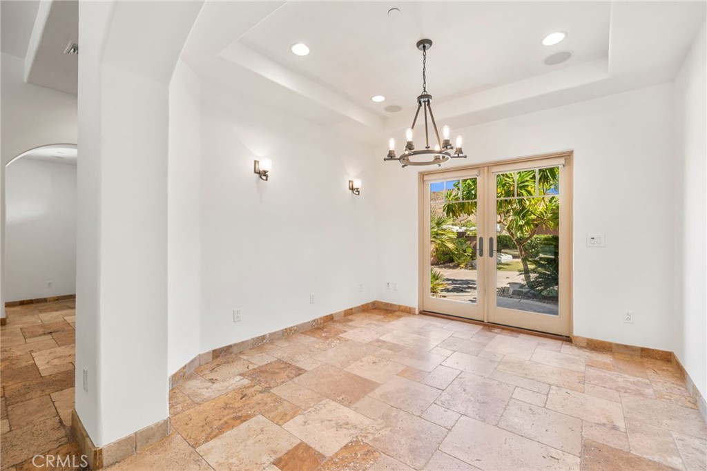 725 Dogwood W