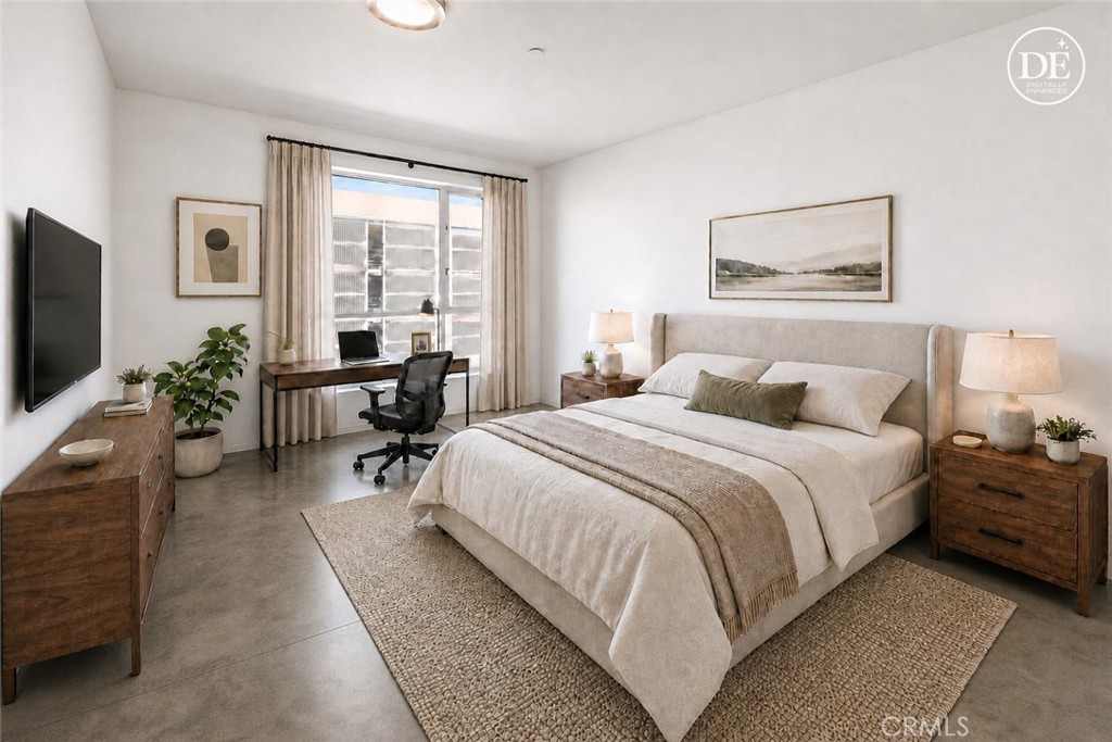 285 W 6th Street 306