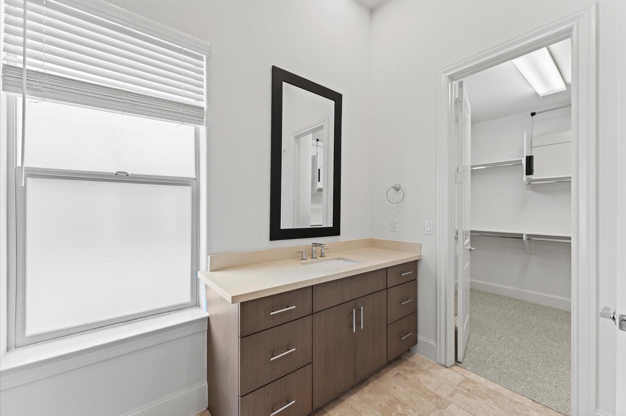 4053 Leeland Street, Houston