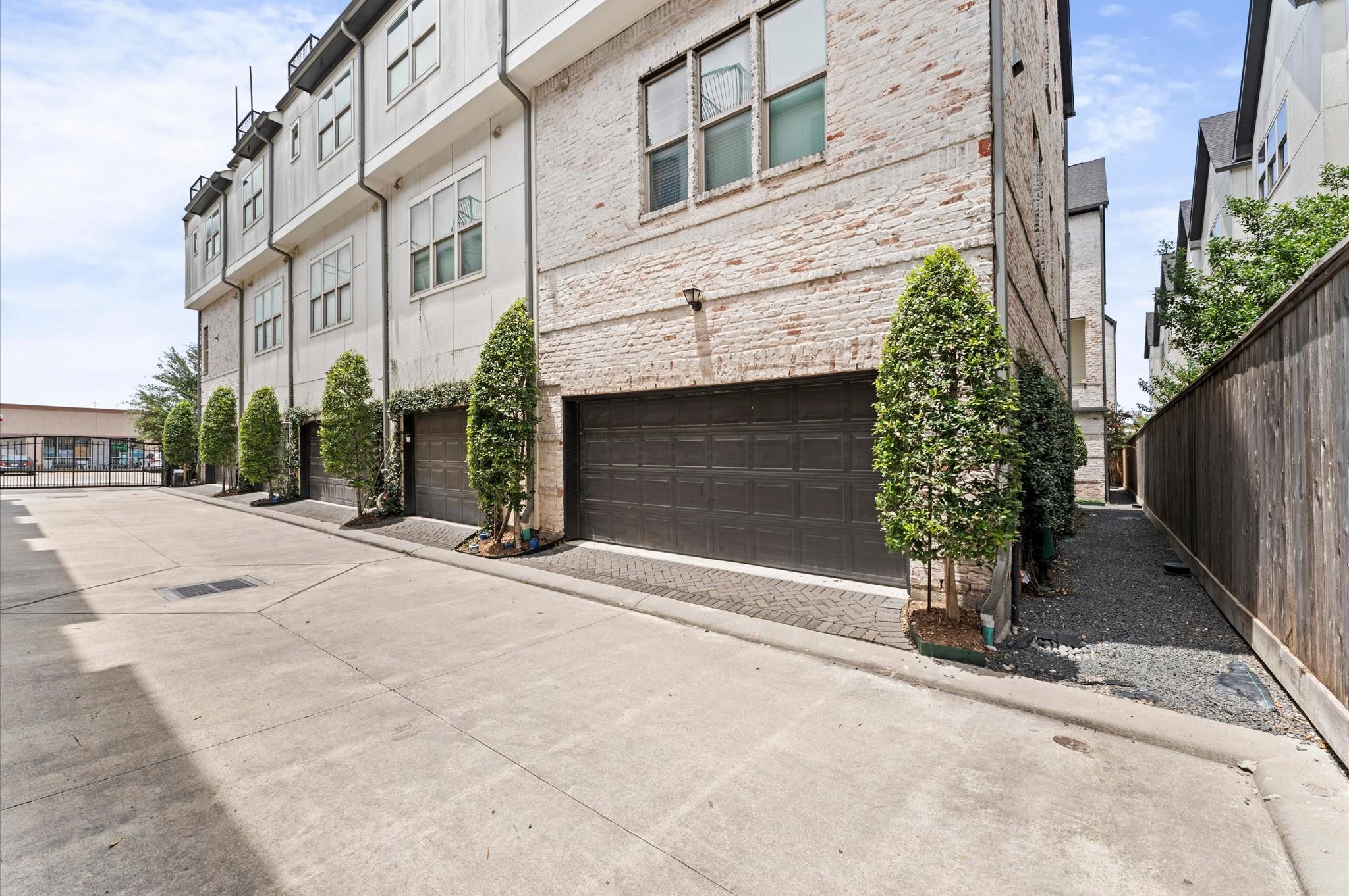 4053 Leeland Street, Houston