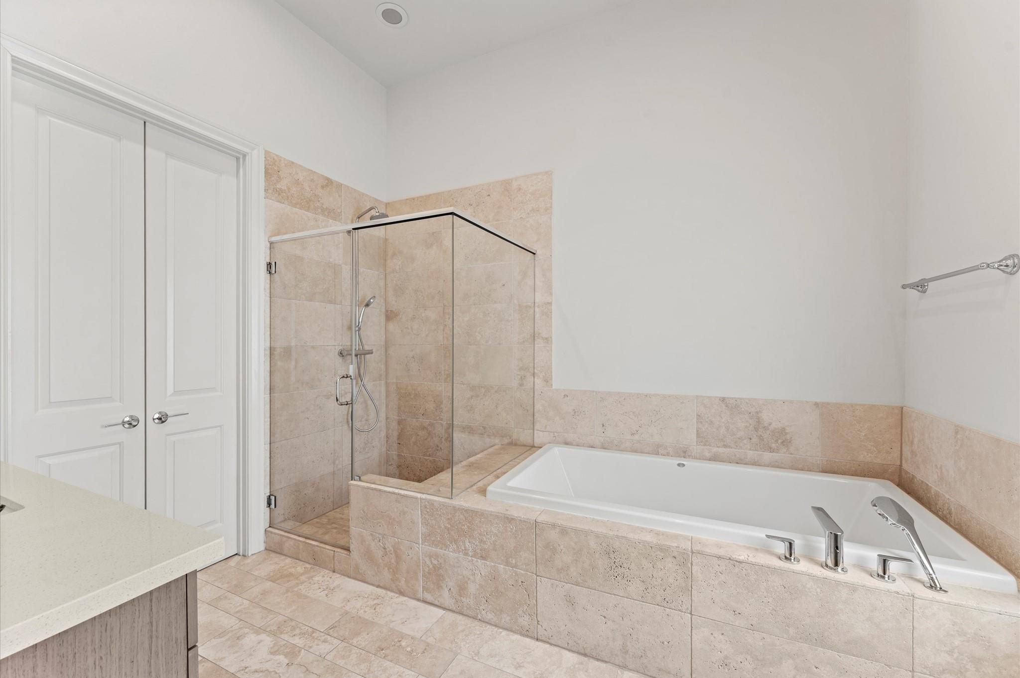 4053 Leeland Street, Houston