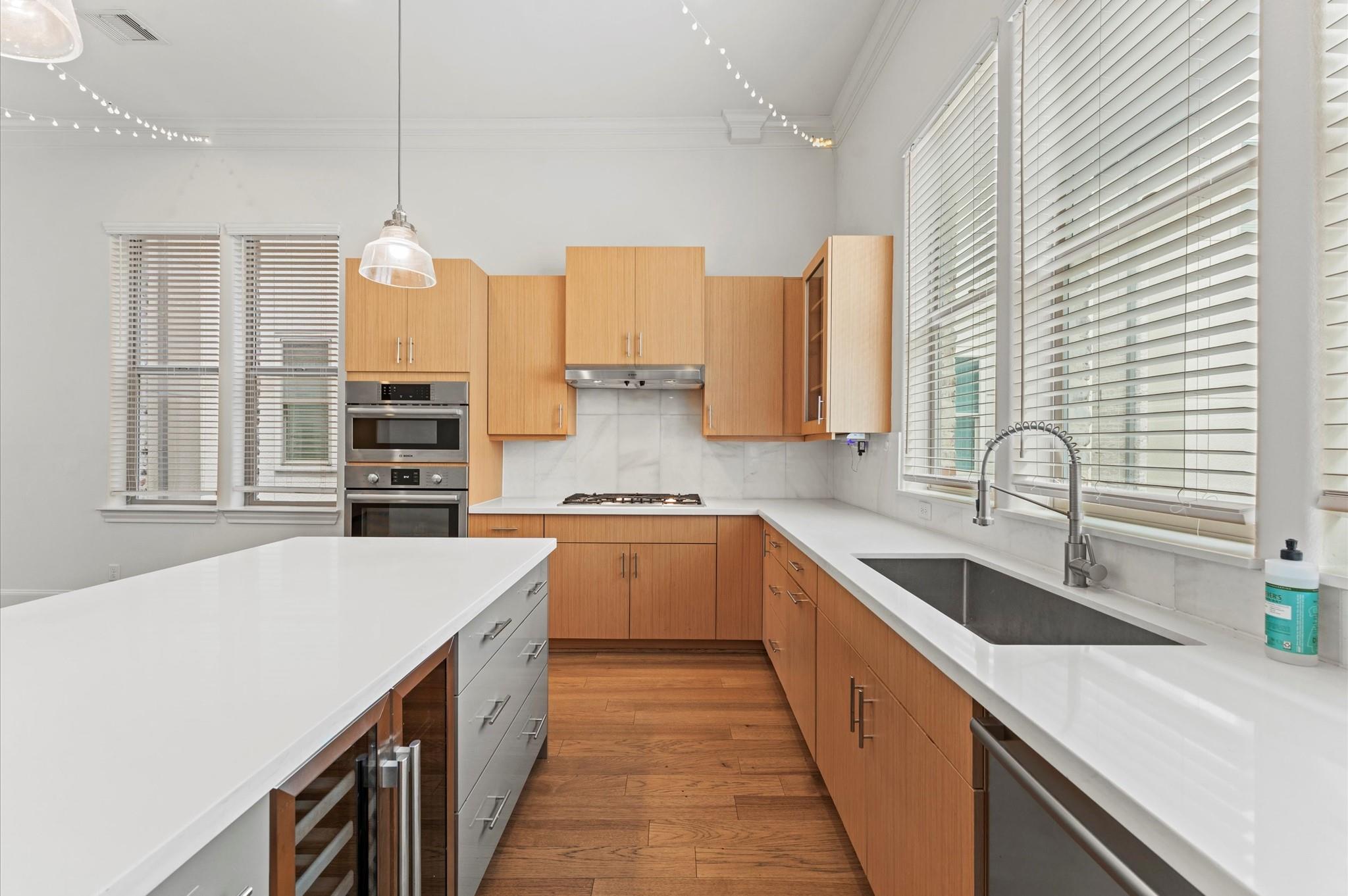 4053 Leeland Street, Houston