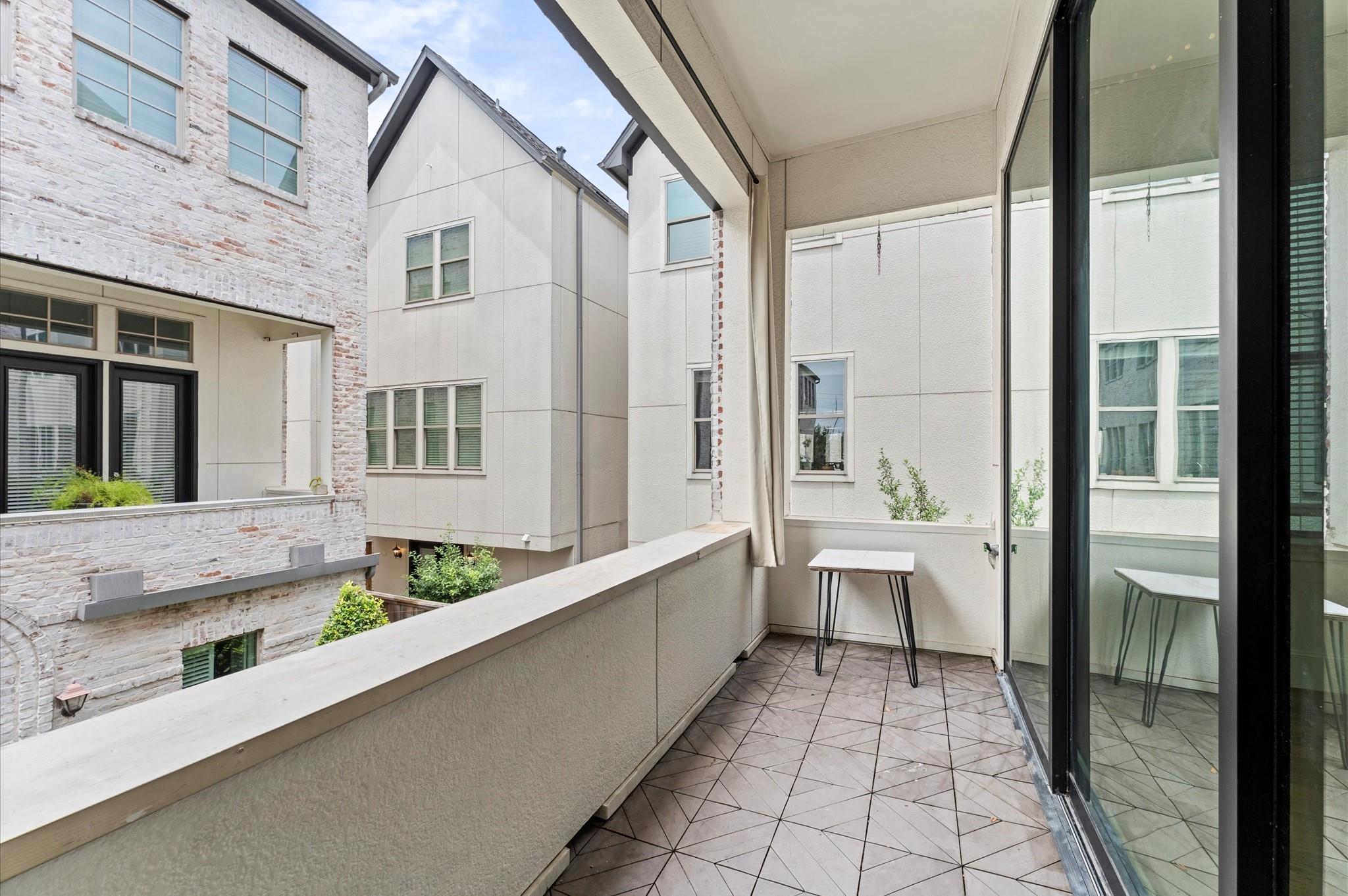 4053 Leeland Street, Houston