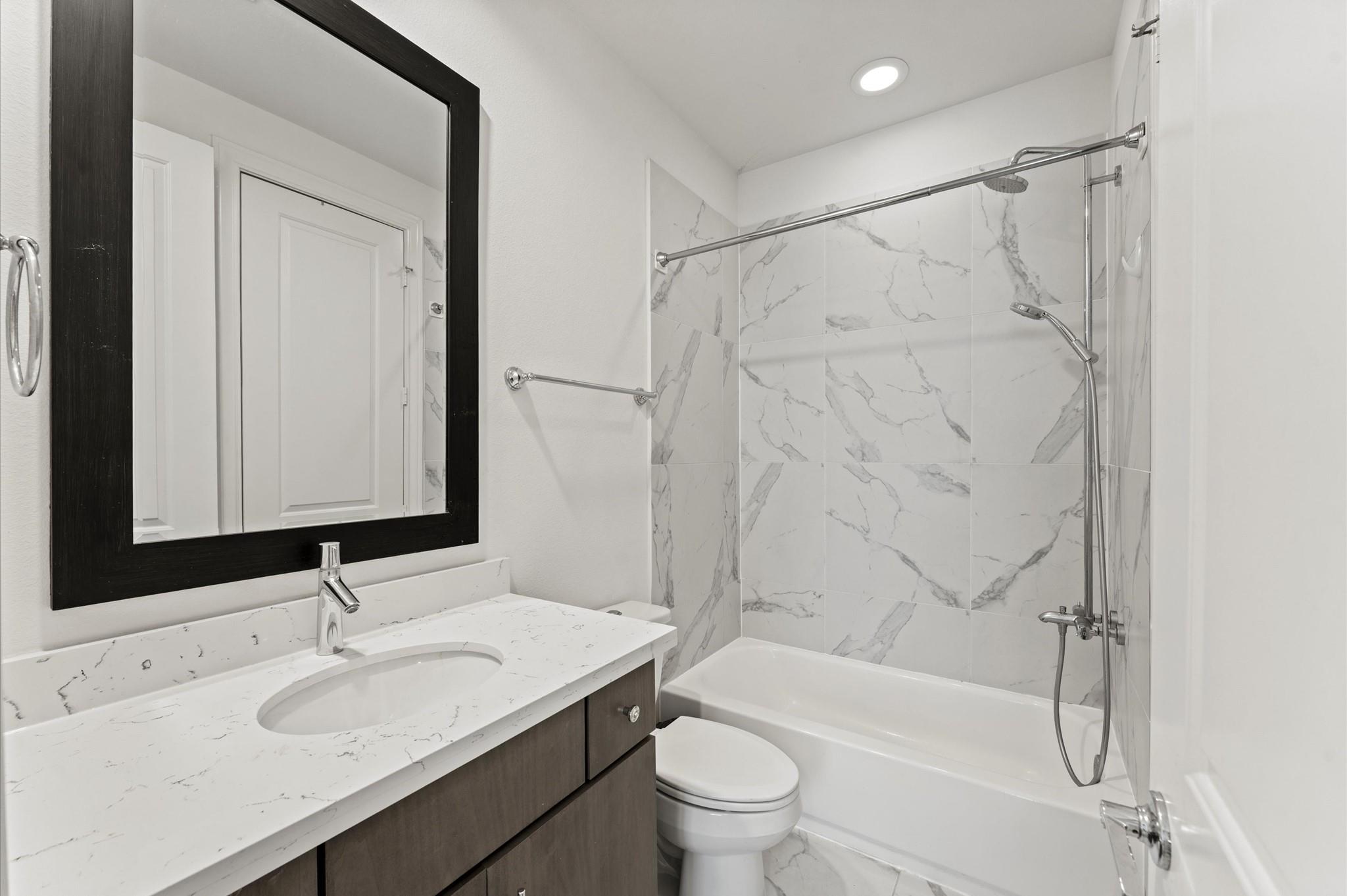 4053 Leeland Street, Houston