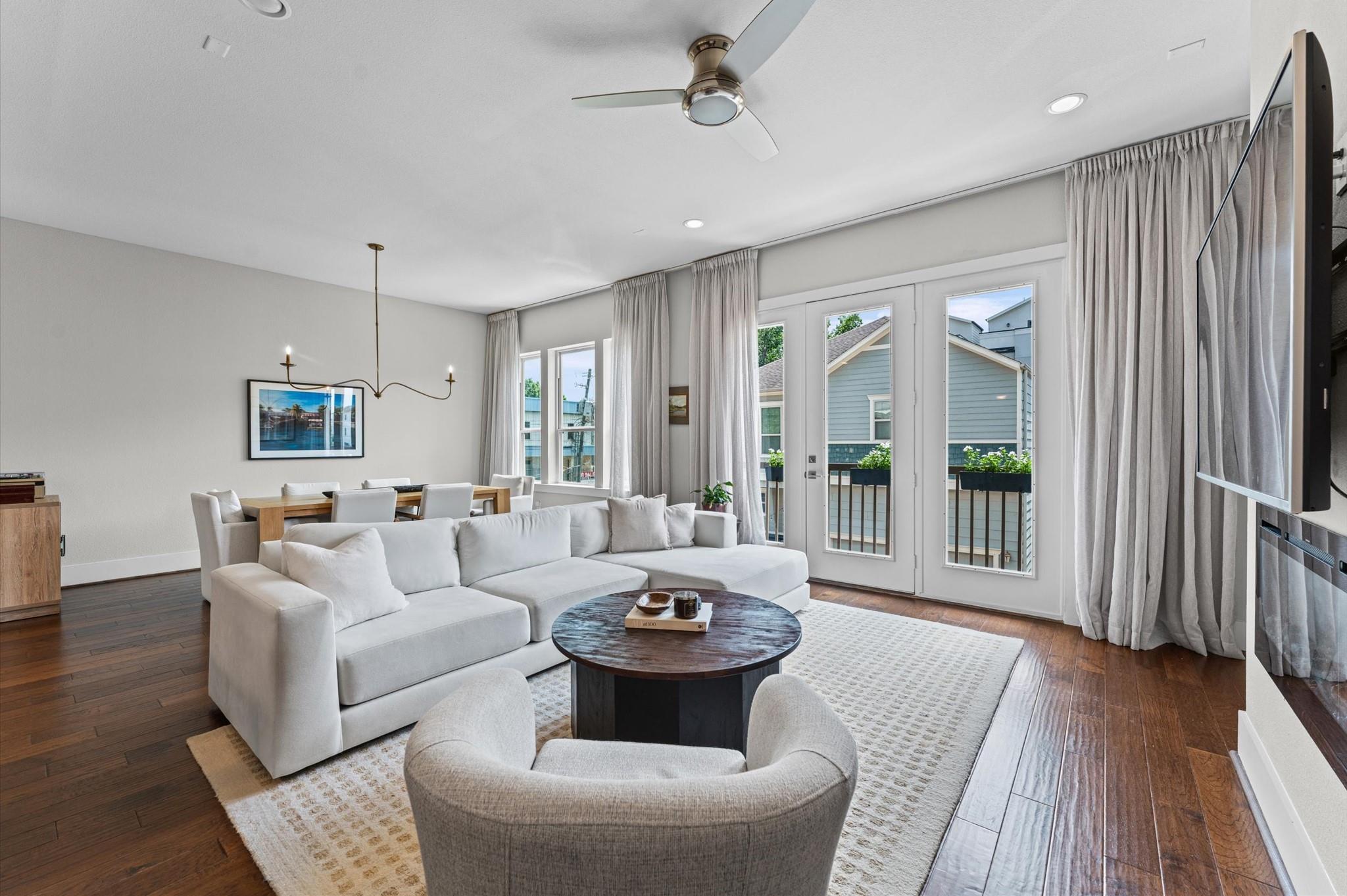 910 W 18th Street # B