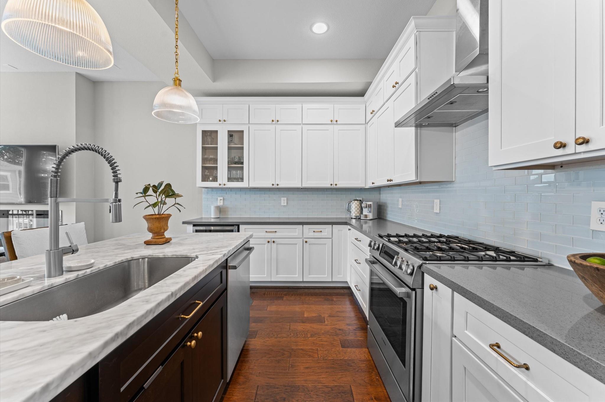 910 W 18th Street # B