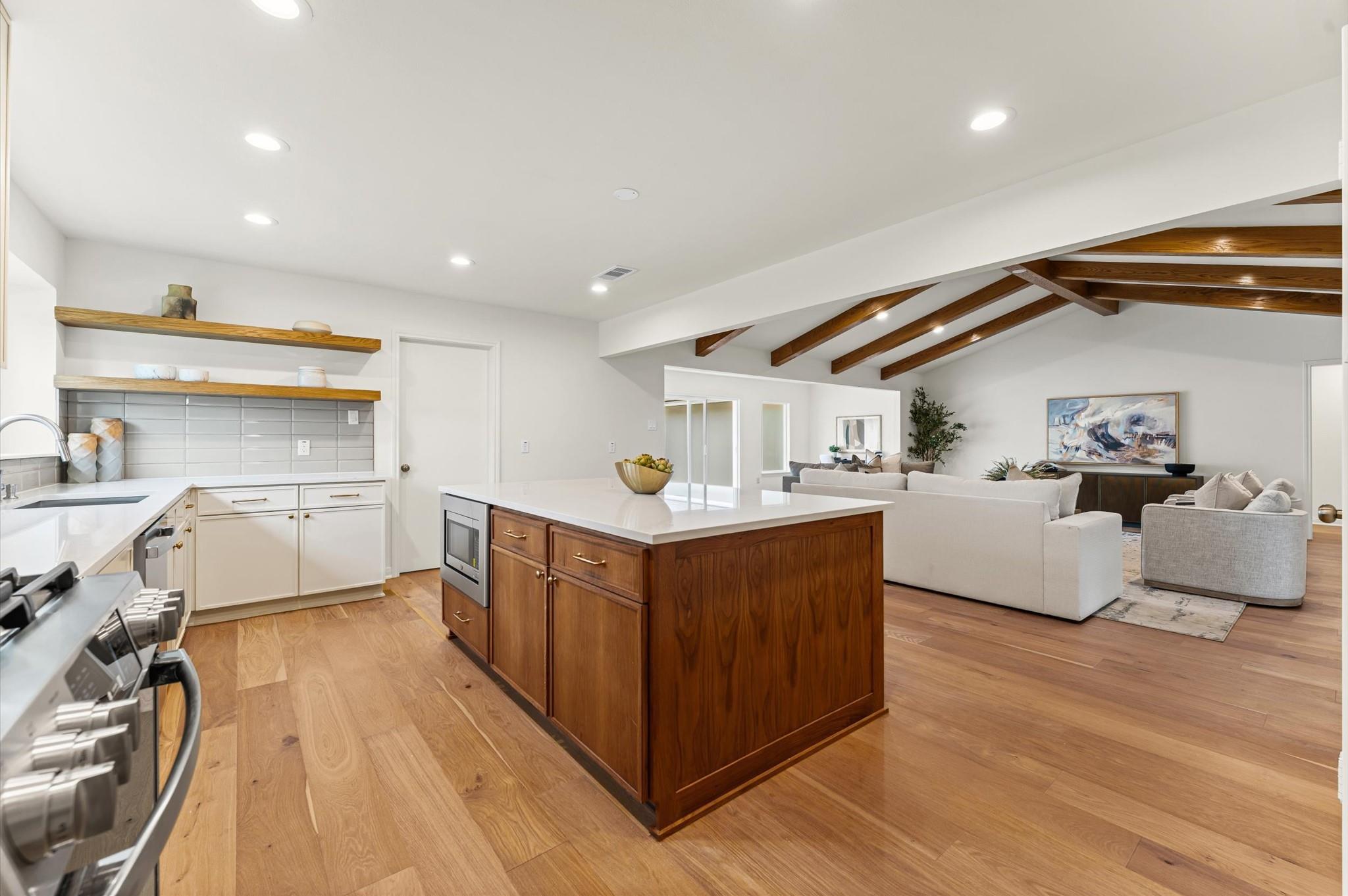 2630 Shadowdale Drive