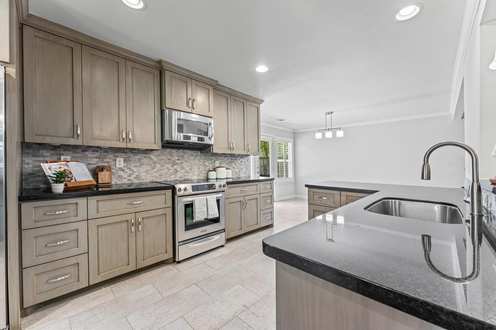 4630 Creekbend Drive