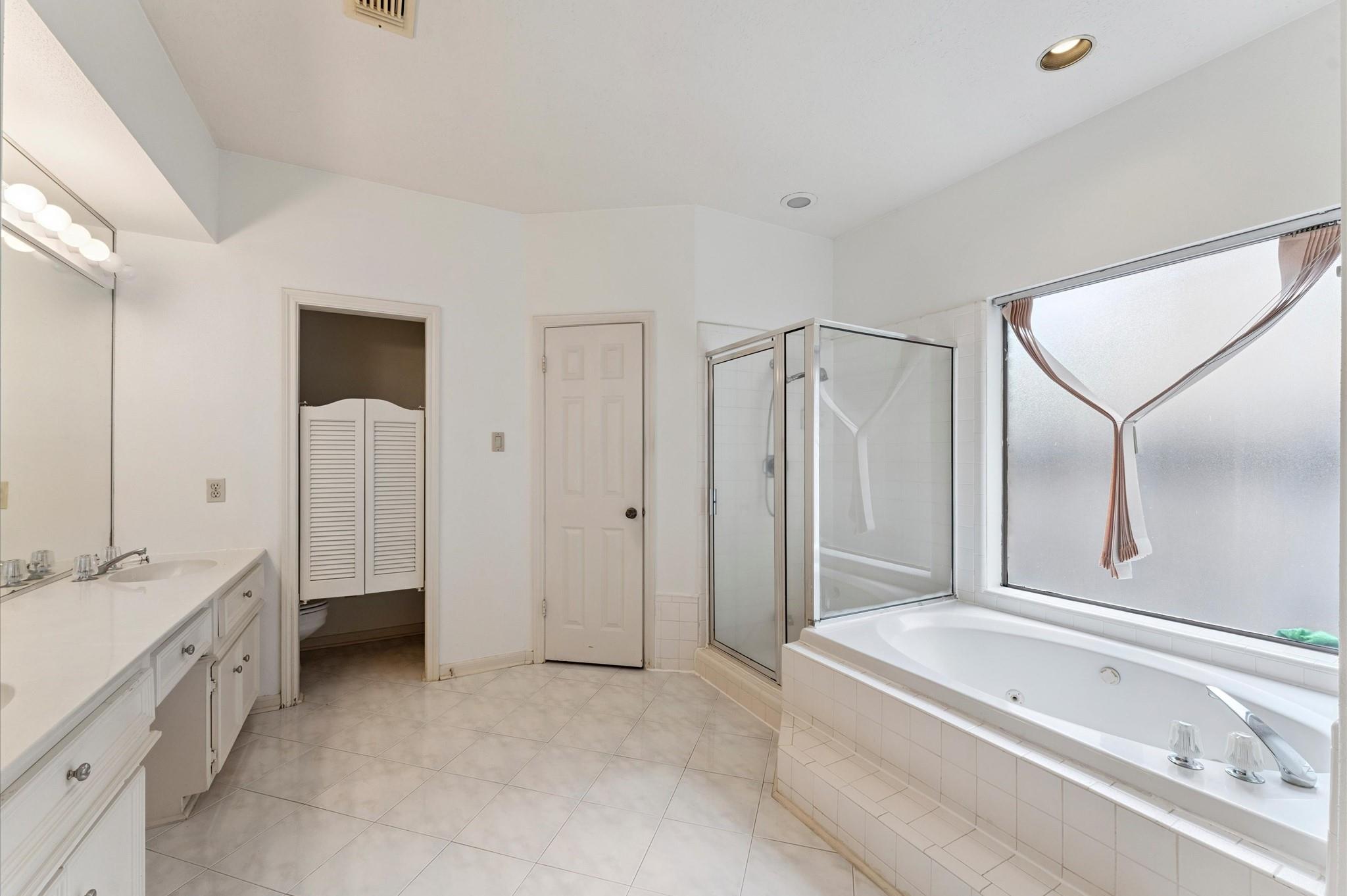 8015 Democracy Court, Spring