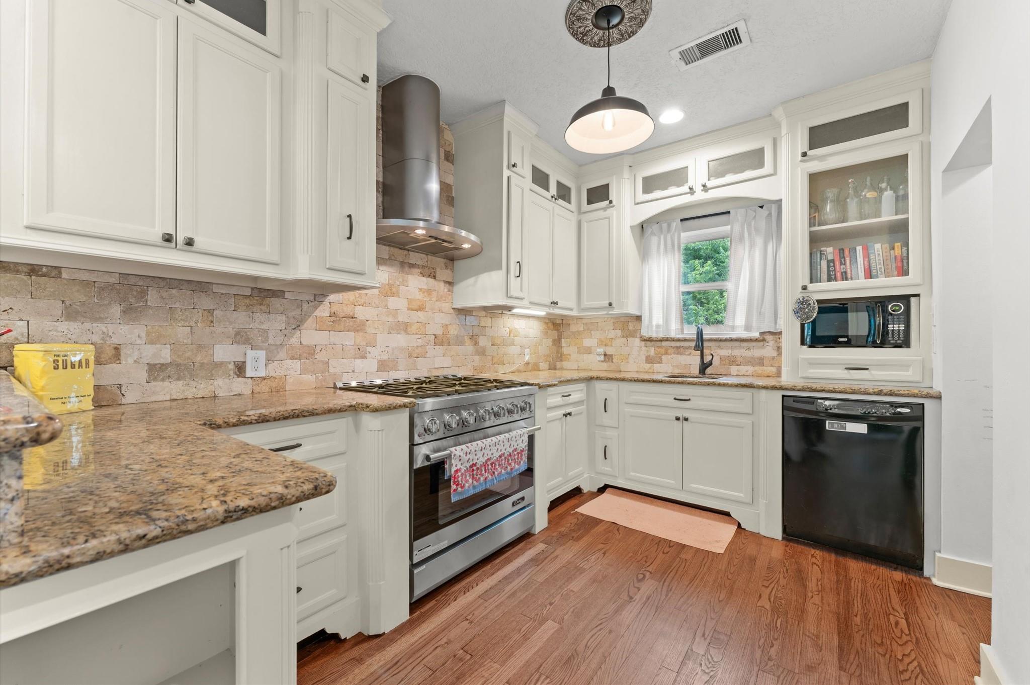 2719 Eagle Street