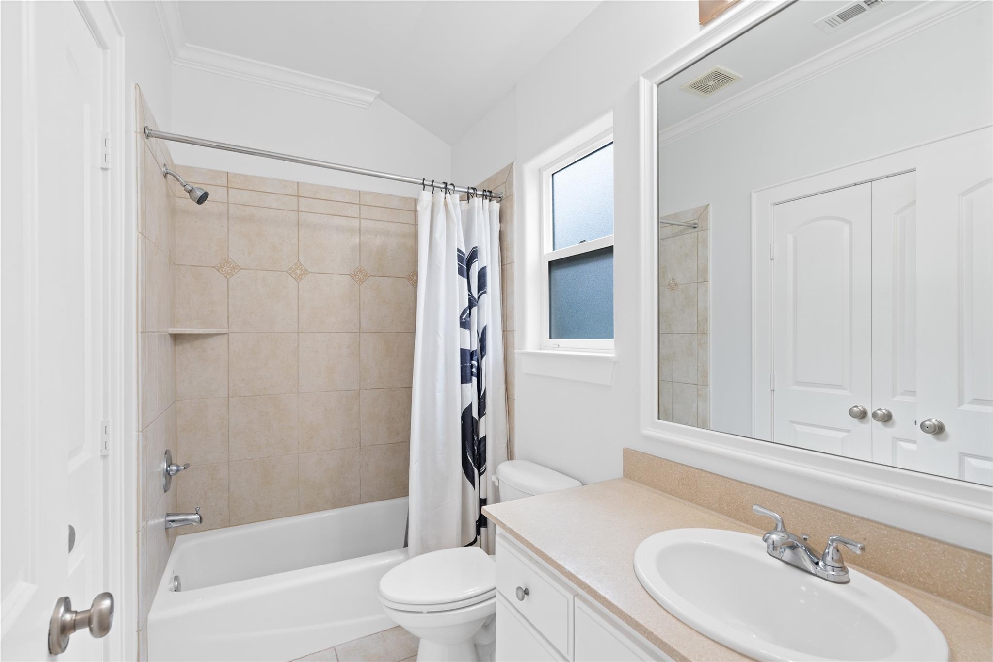 3006 Mcculloch Circle