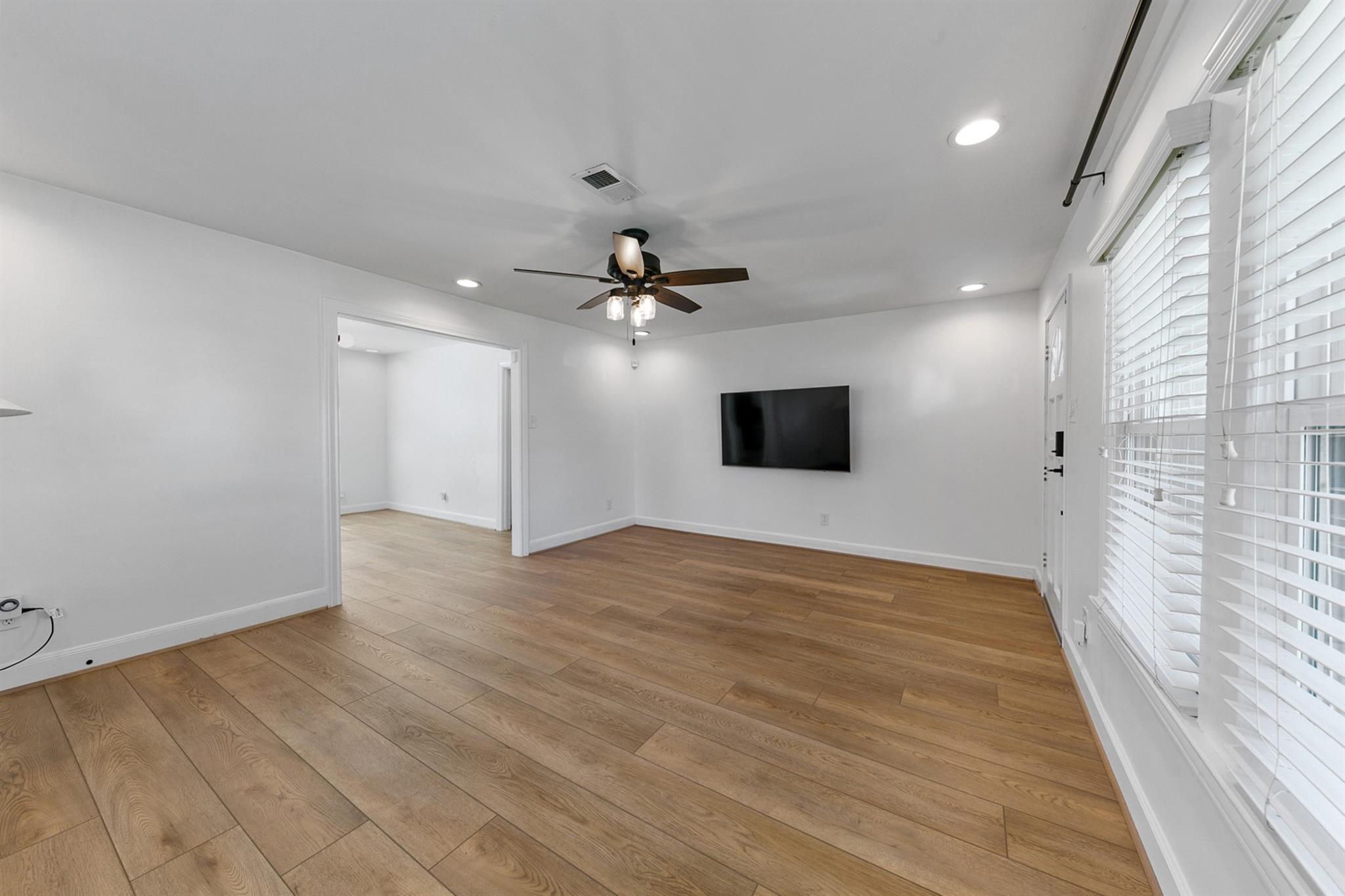 1104 W 21st Street