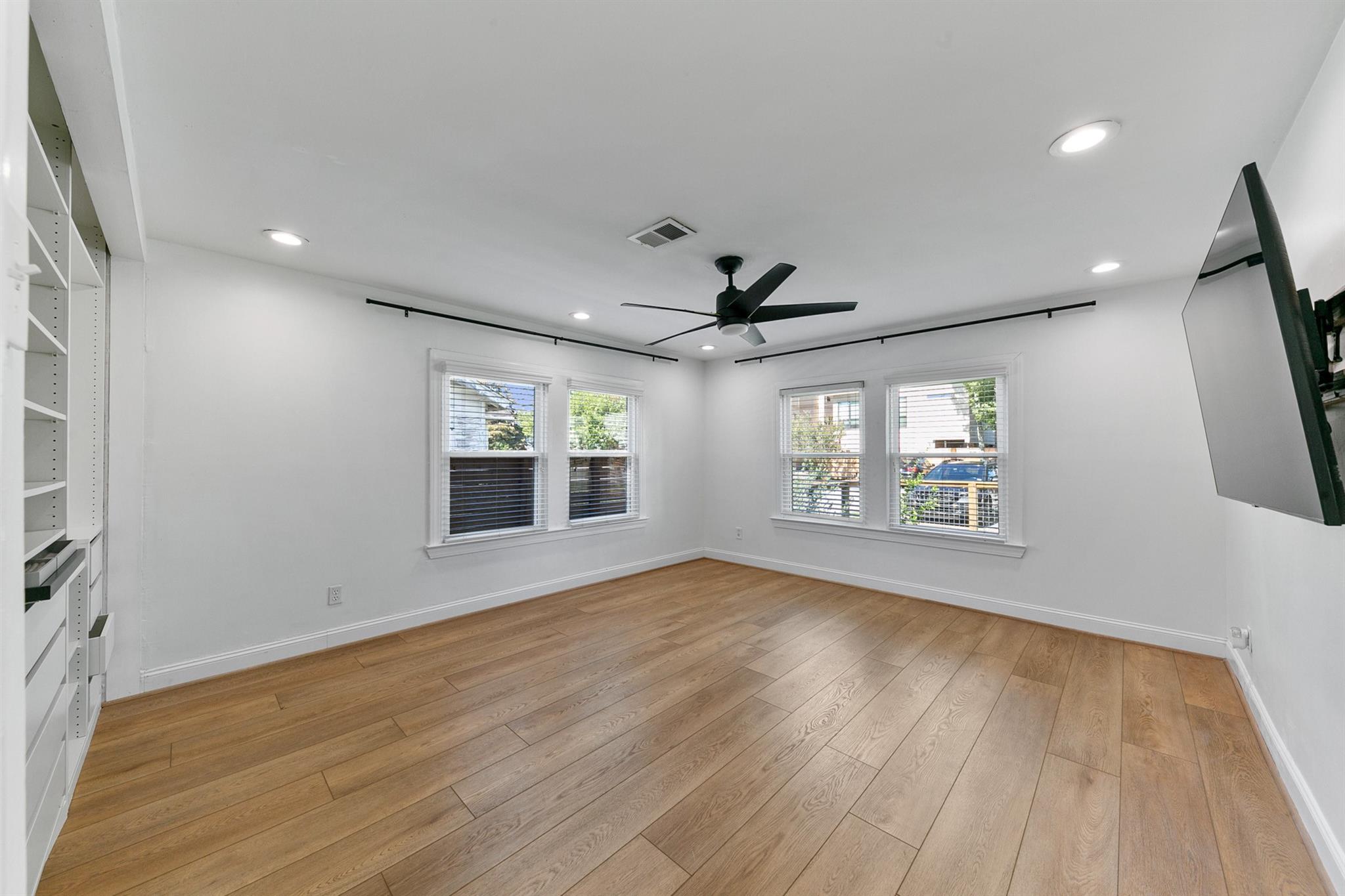 1104 W 21st Street