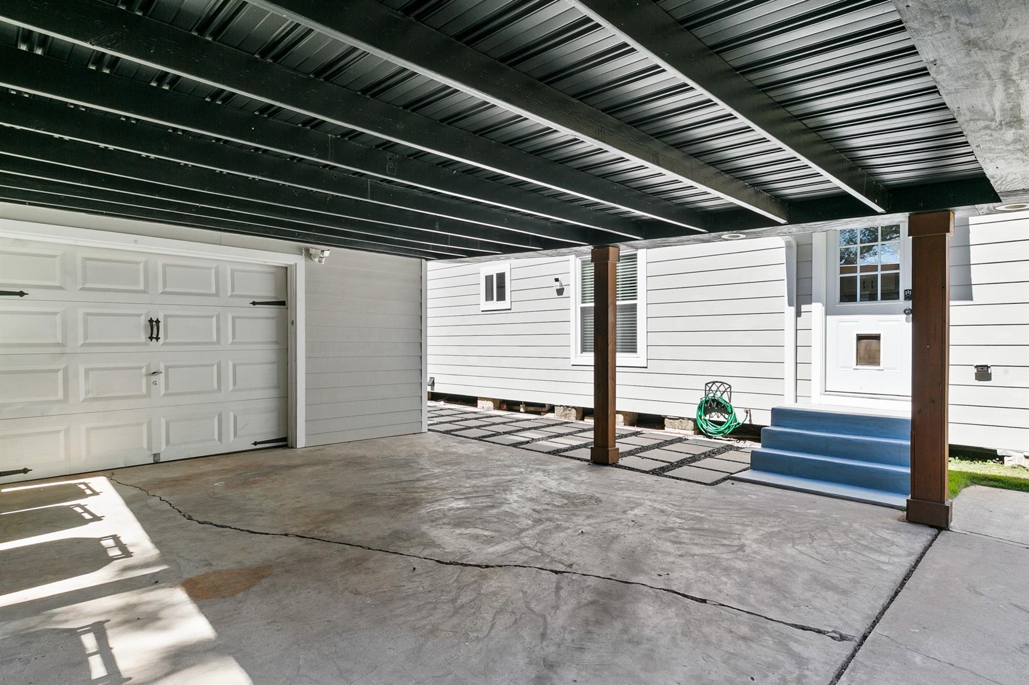 1104 W 21st Street