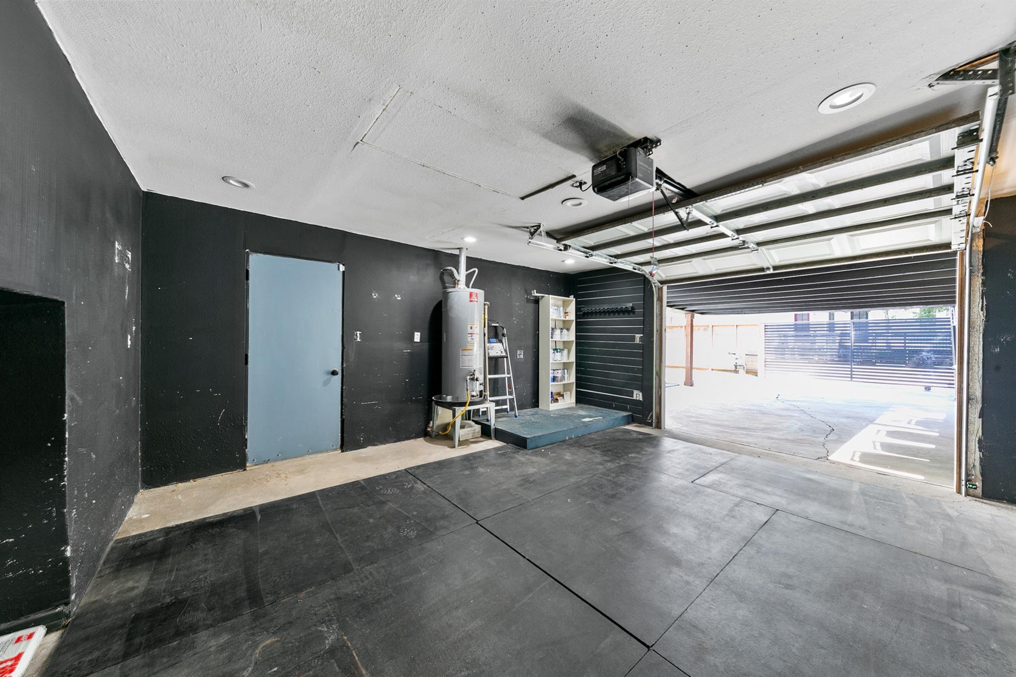 1104 W 21st Street