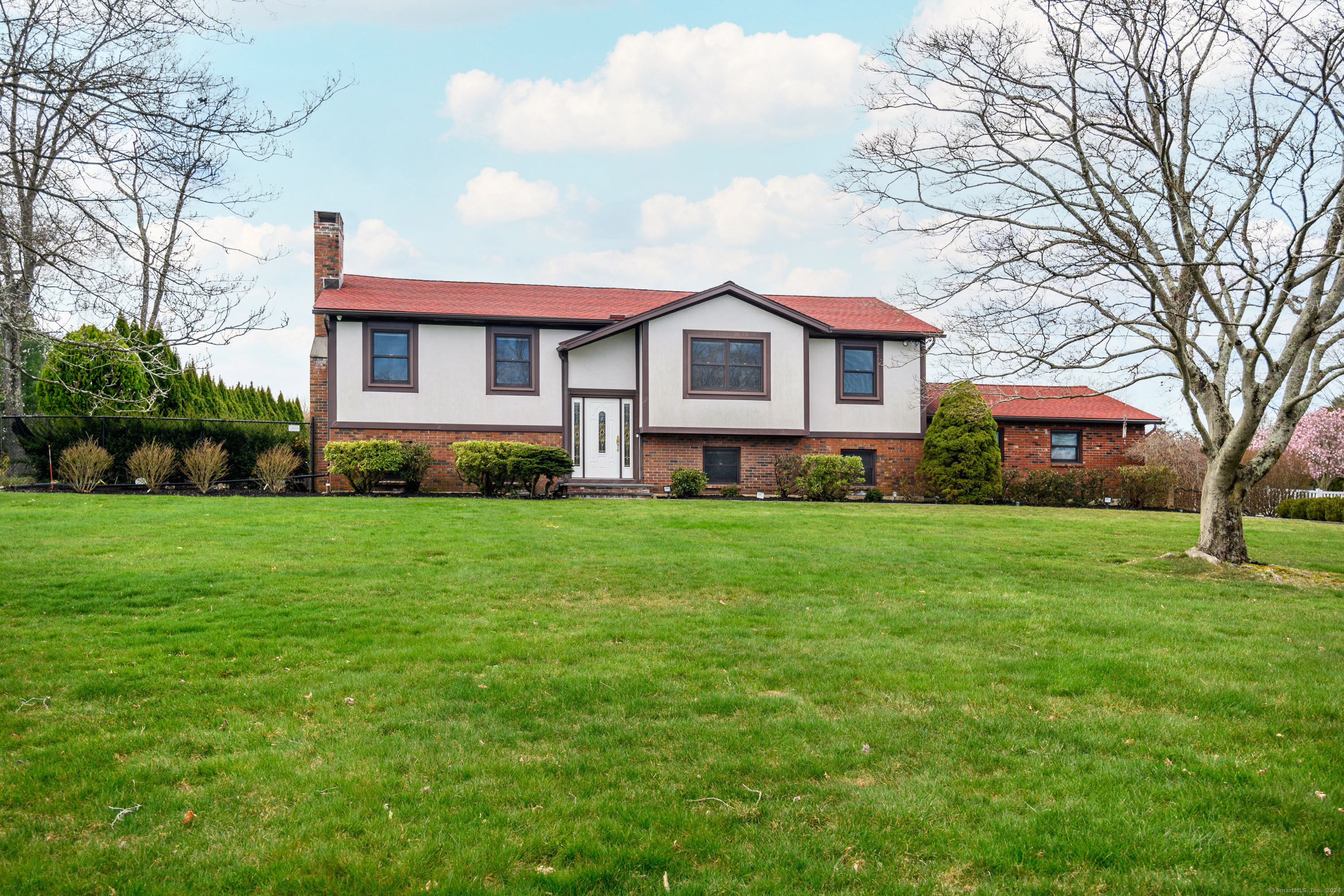 14 Rolf Drive