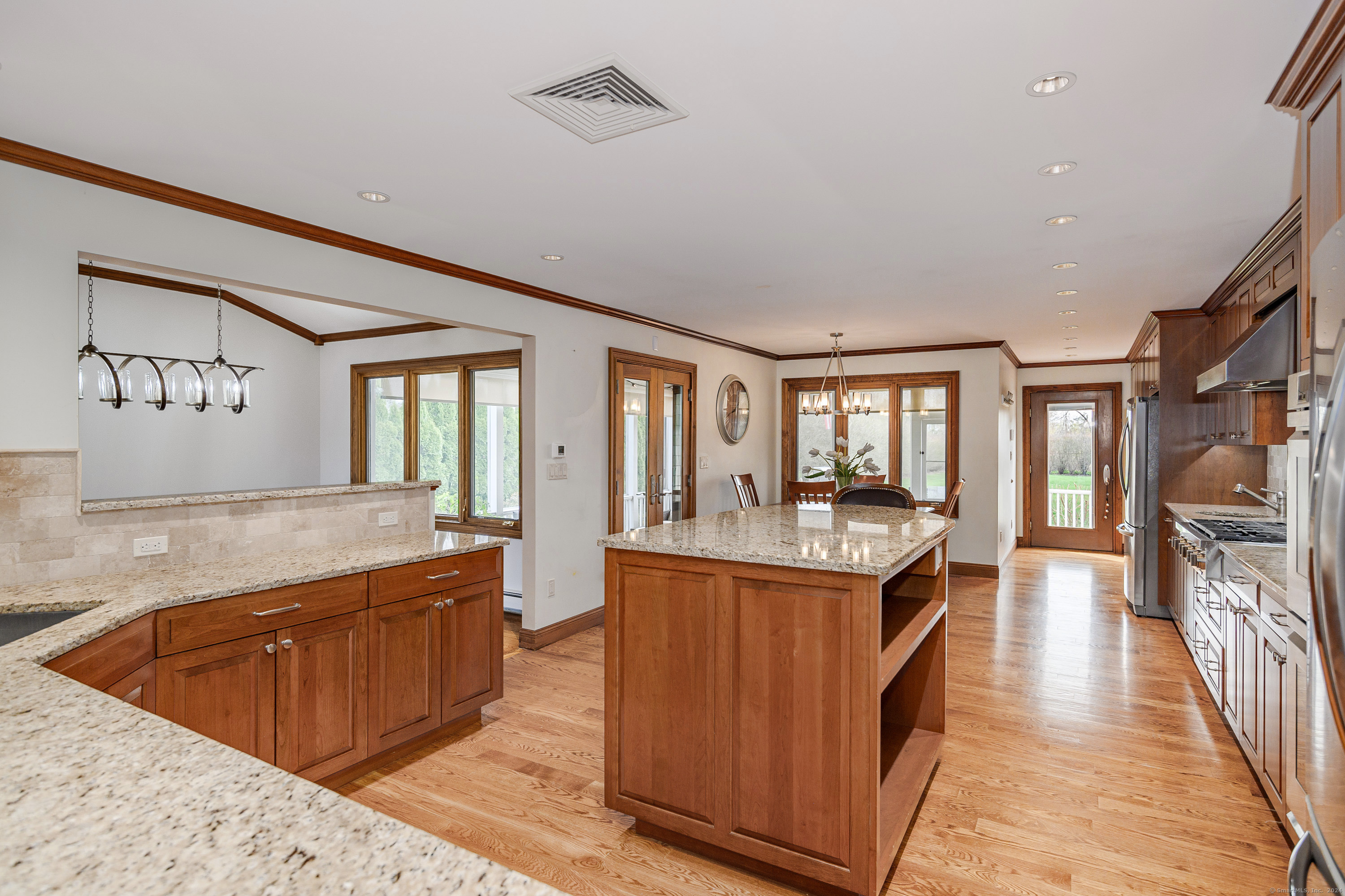 14 Rolf Drive