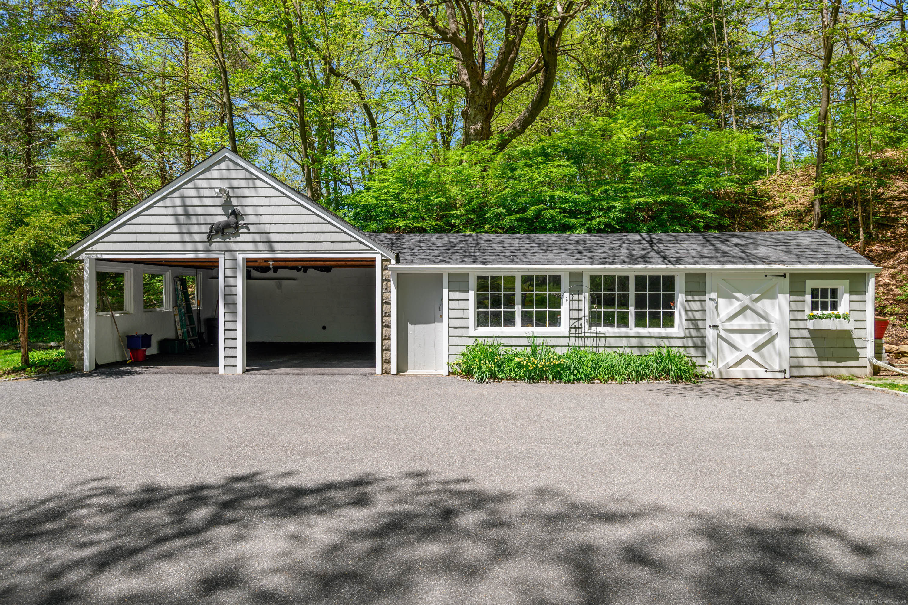 11 Flat Swamp Road