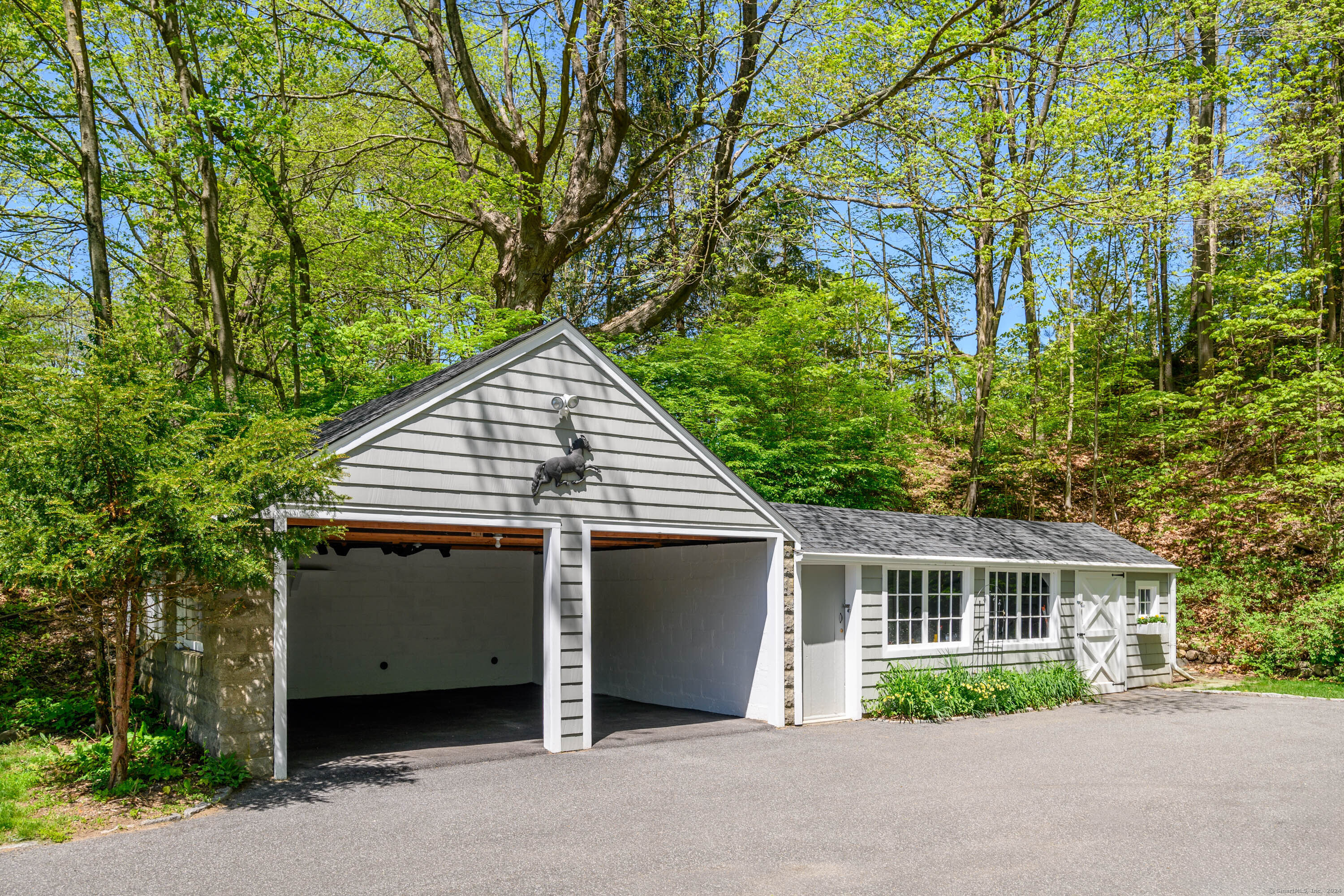 11 Flat Swamp Road