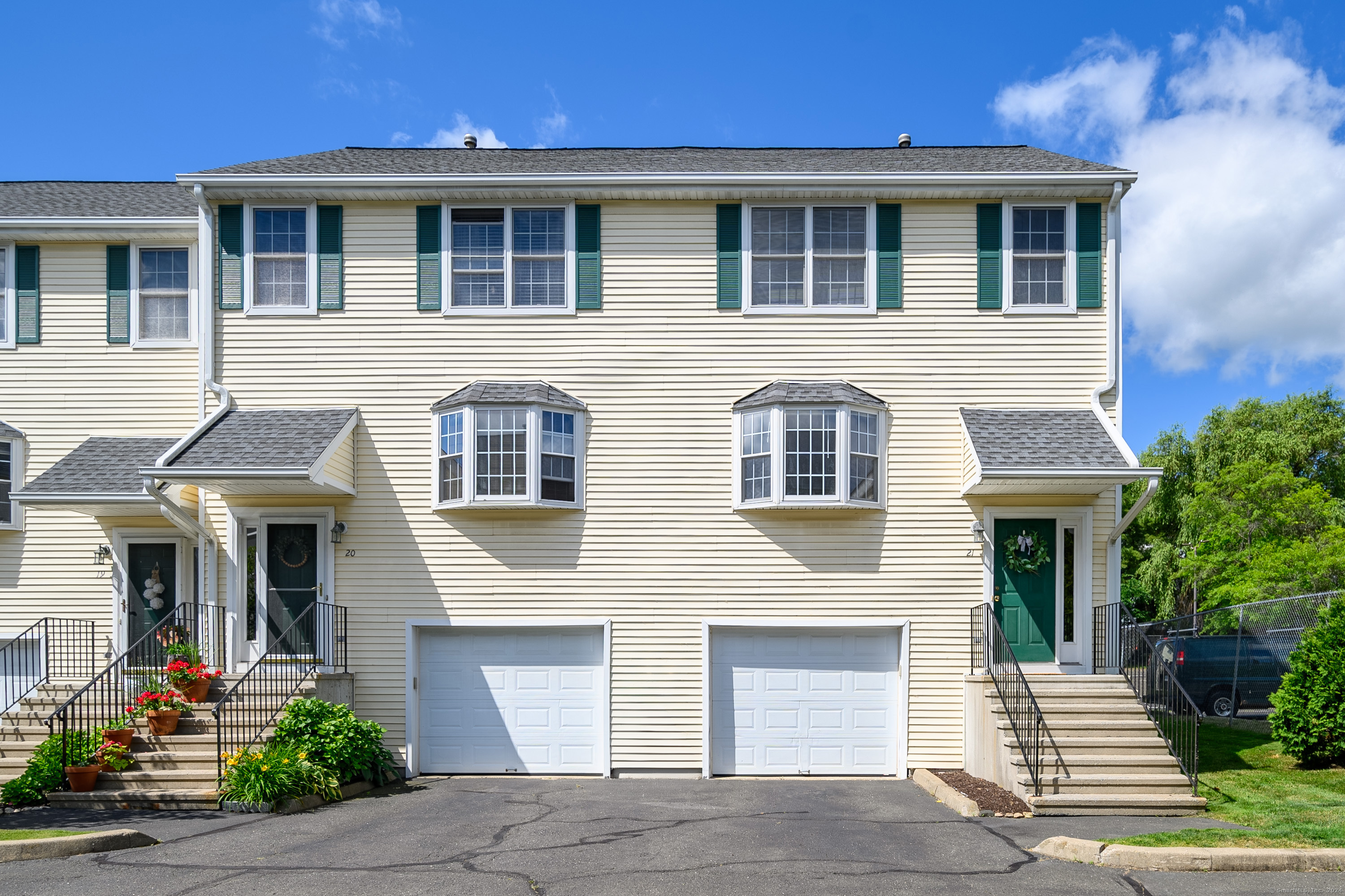 22 Main Street 3-21