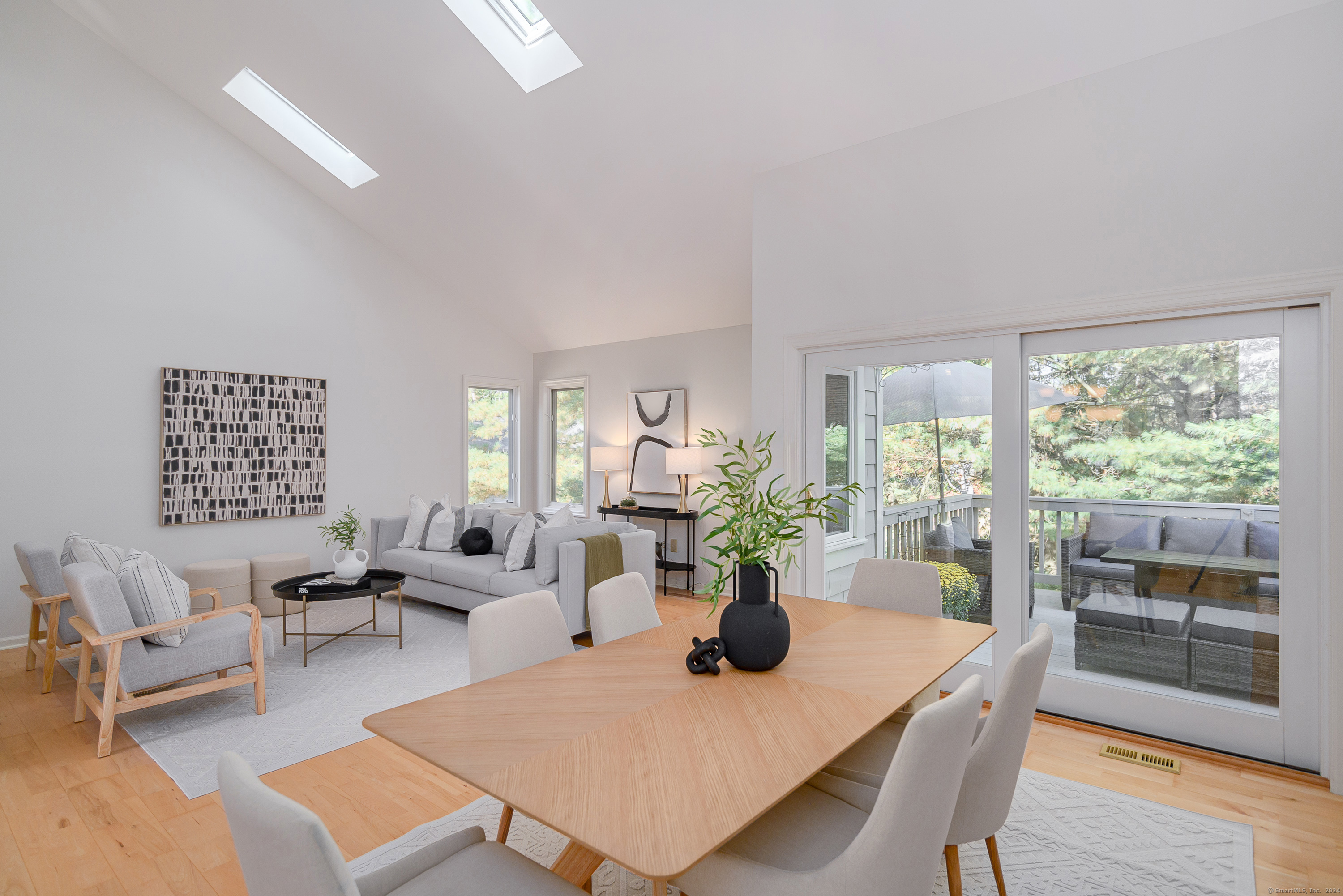 12 Boulevard Drive 36-192