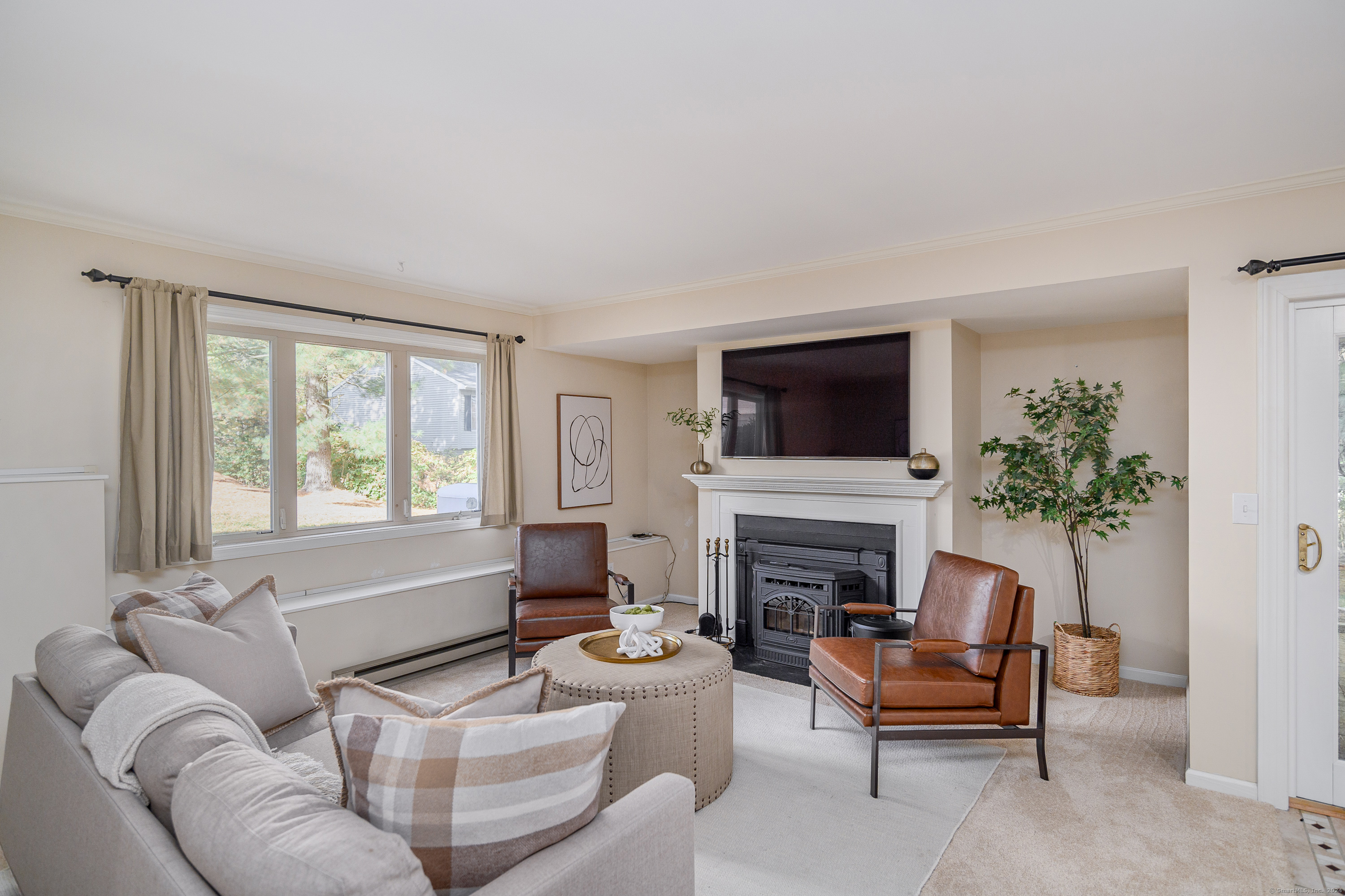 12 Boulevard Drive 36-192