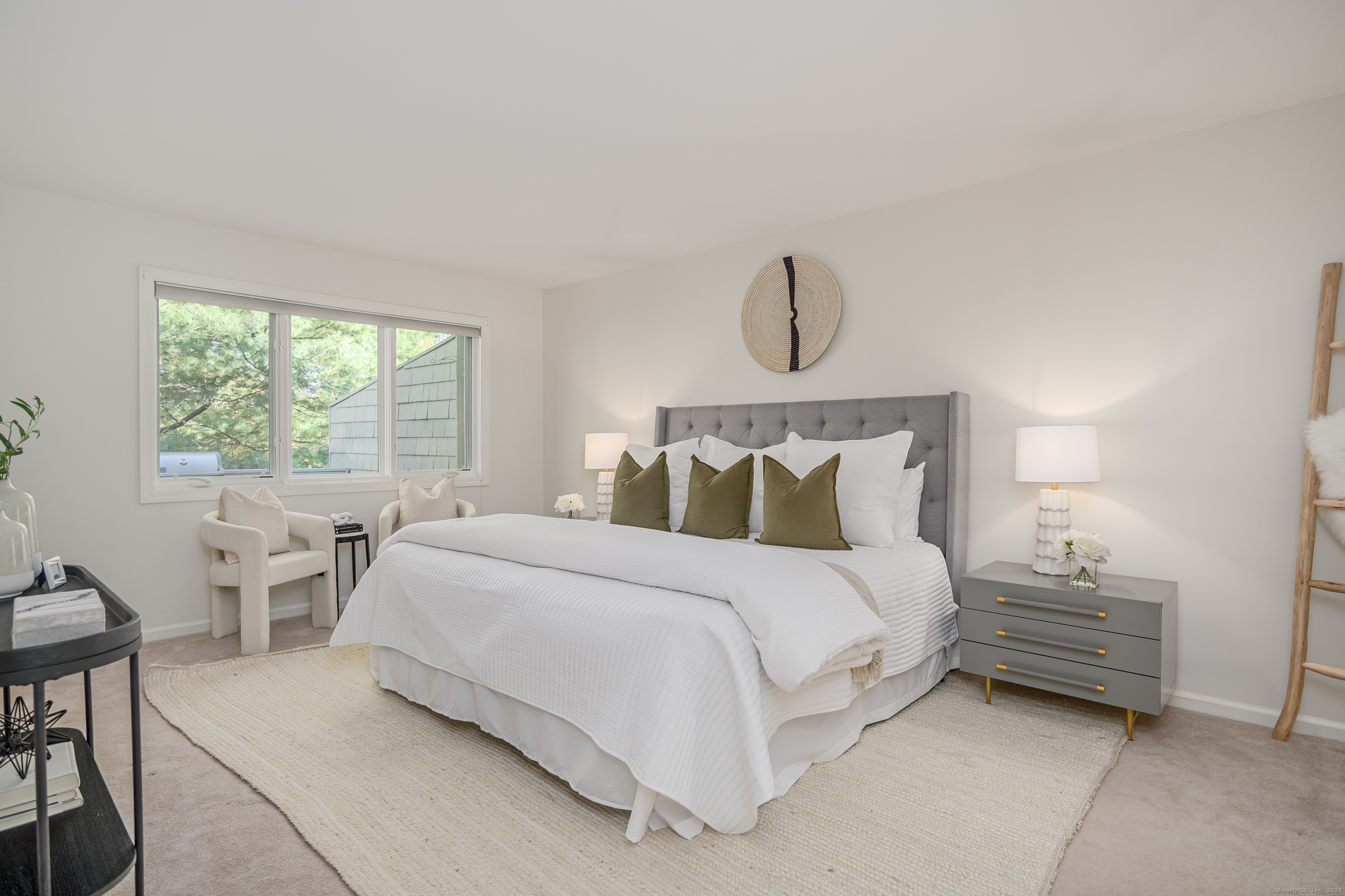 12 Boulevard Drive 36-192