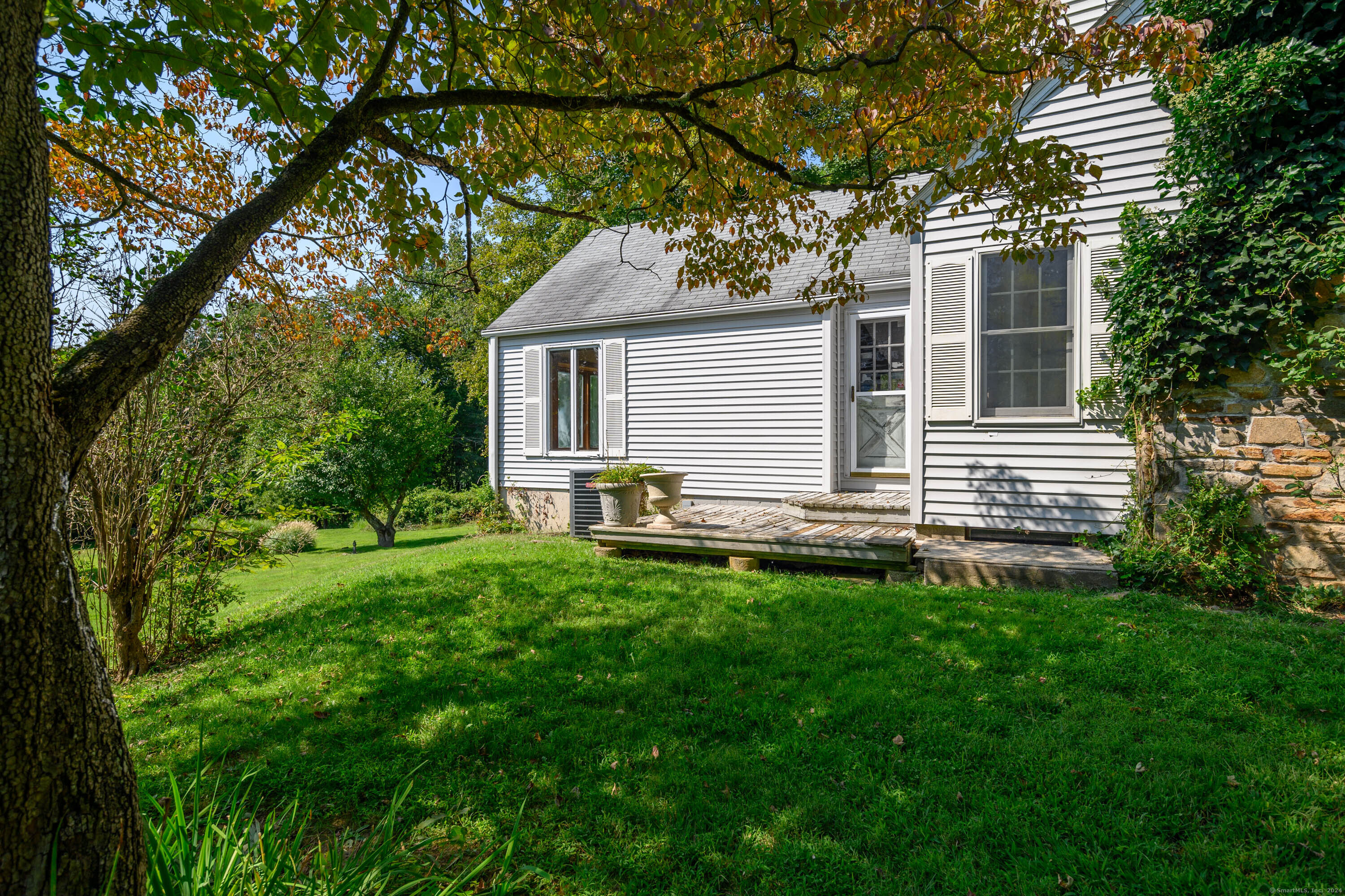 34 Old Middle Road