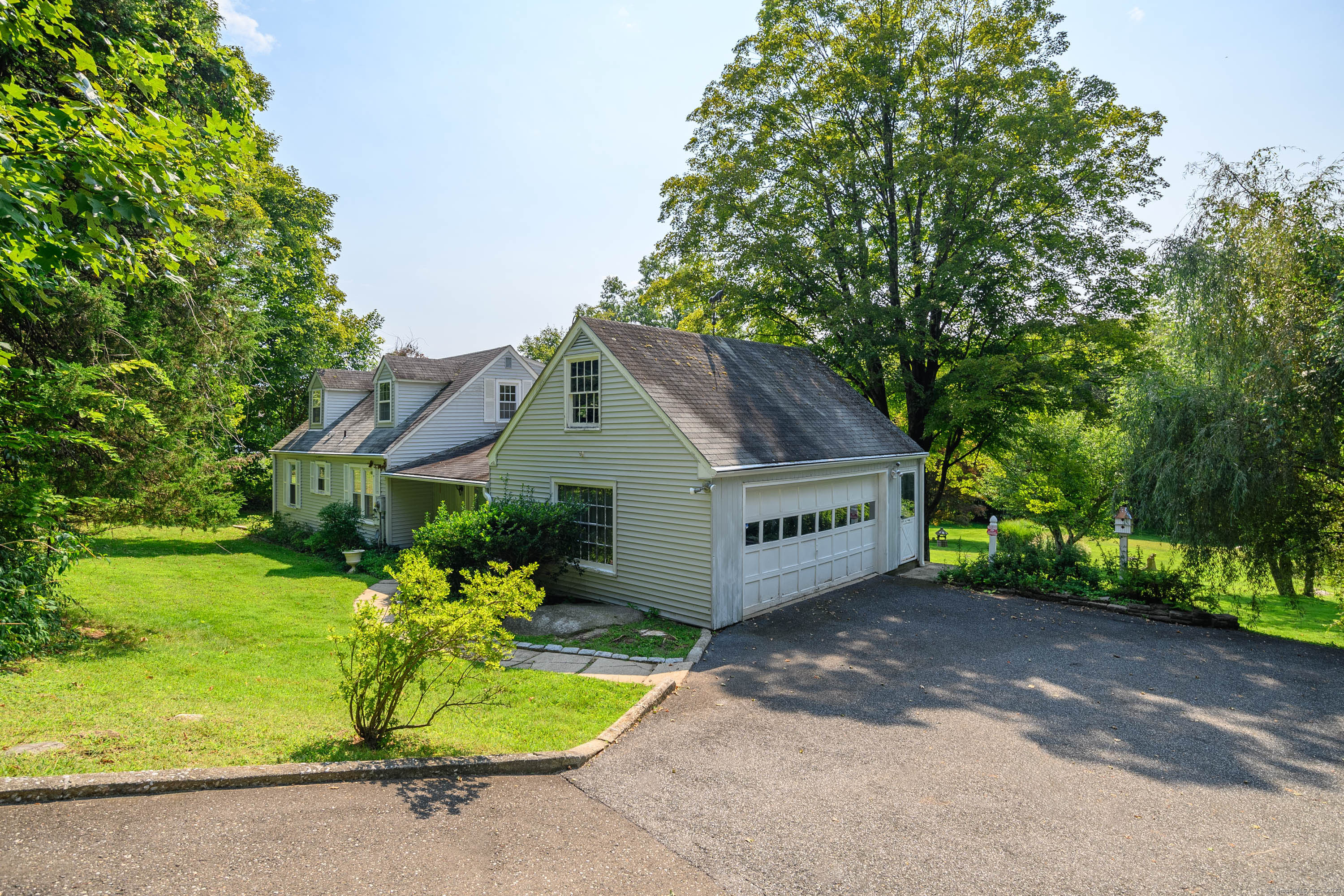 34 Old Middle Road