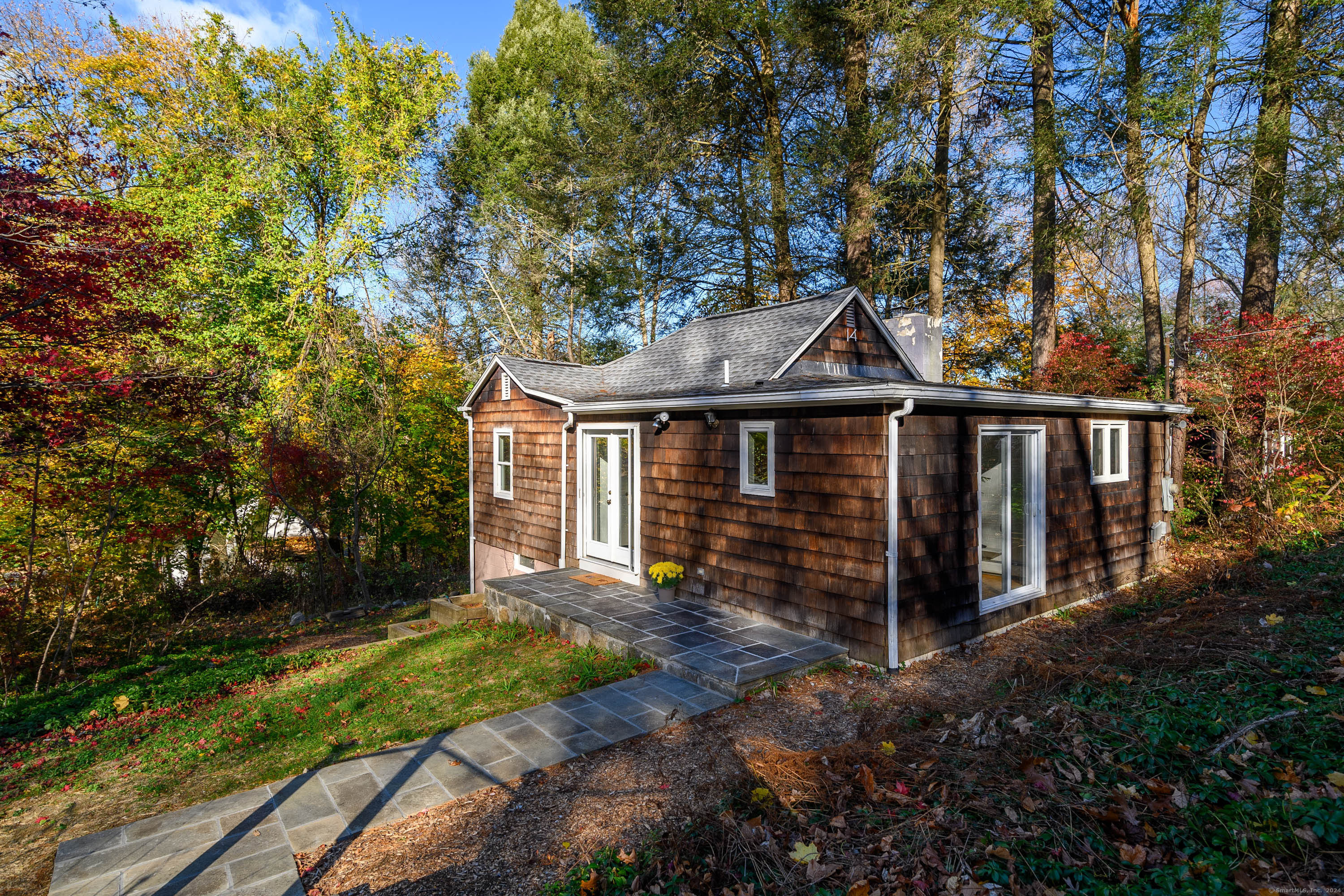 14 Poplar Drive