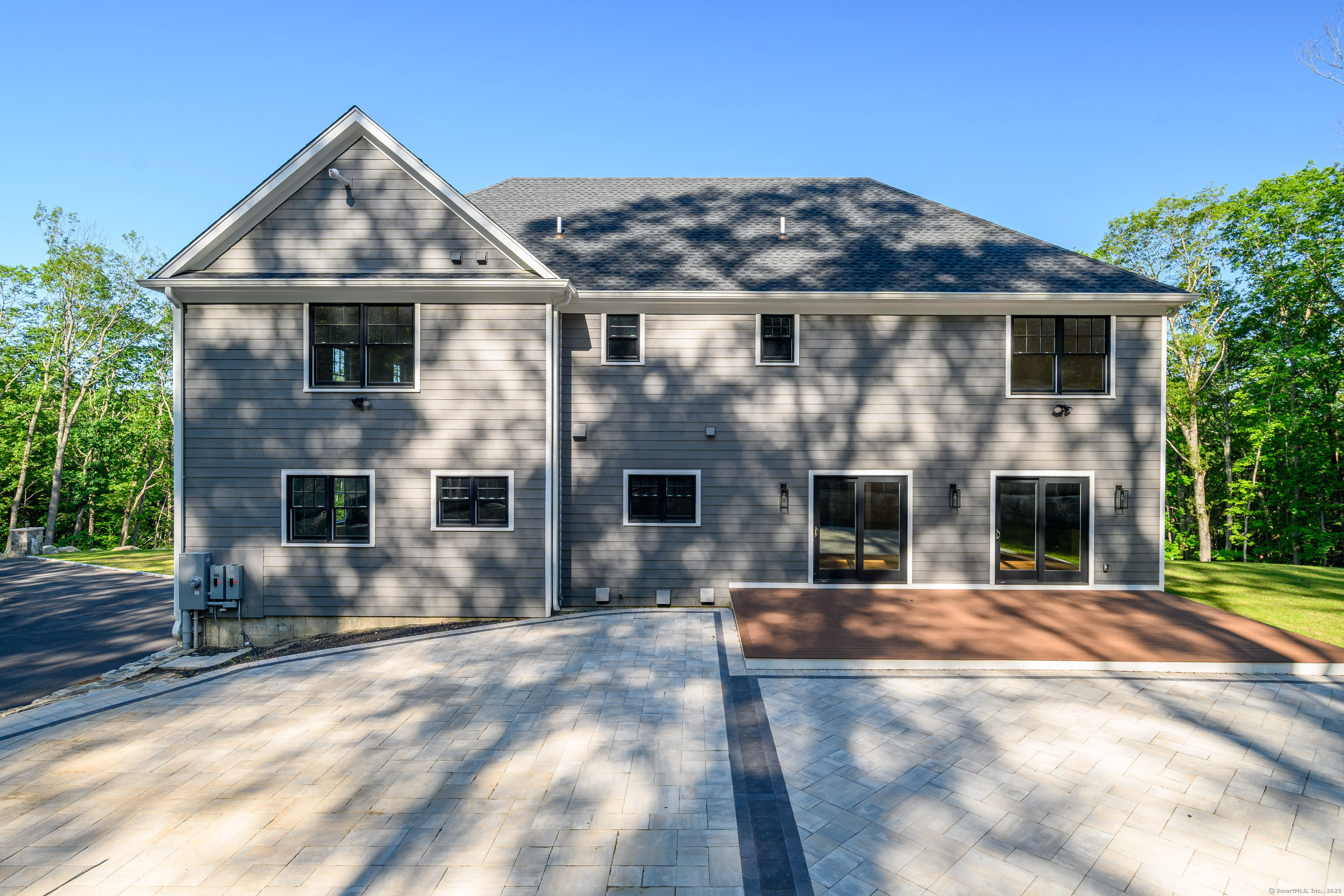 19 Ives Court