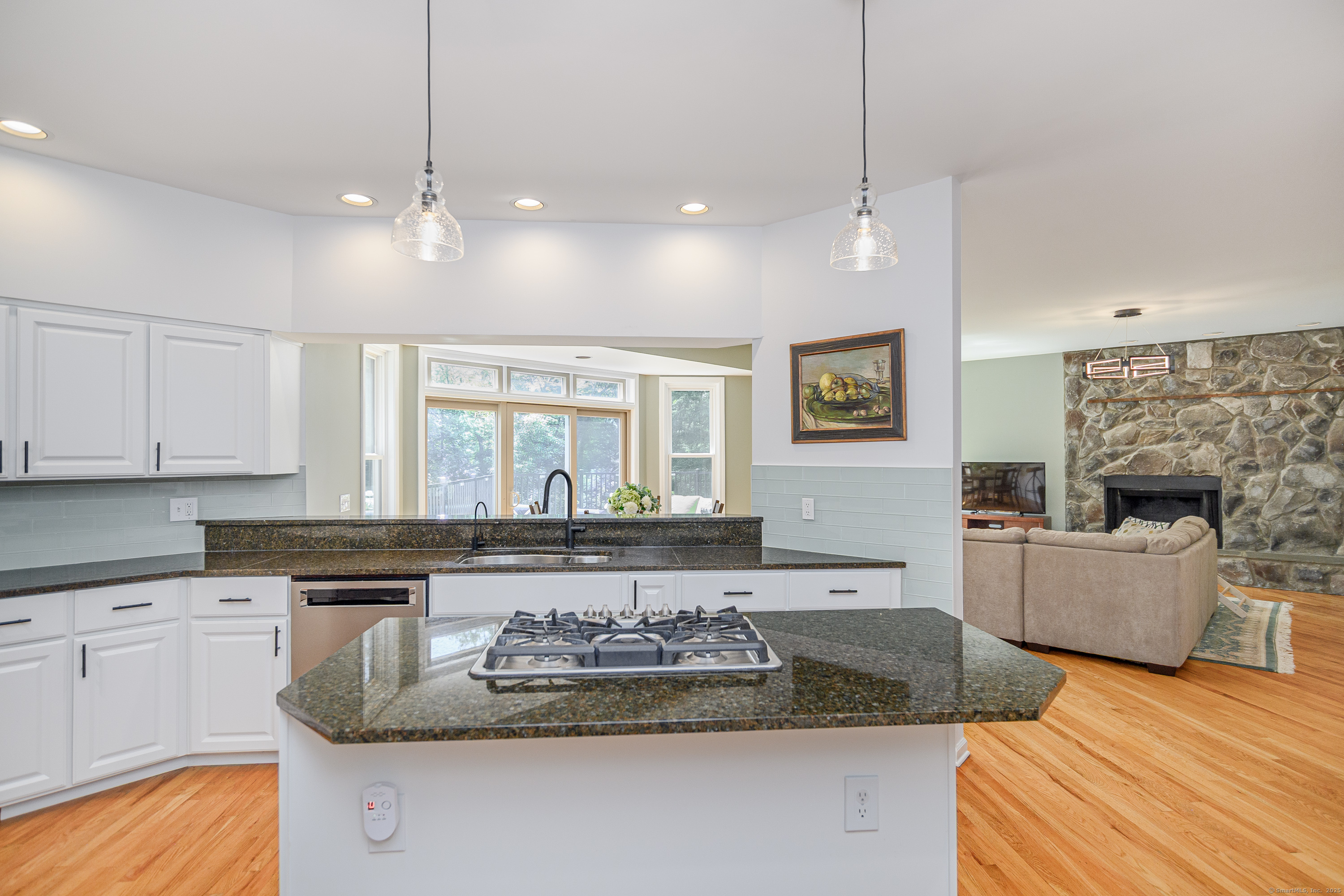 15 Coach HL Drive