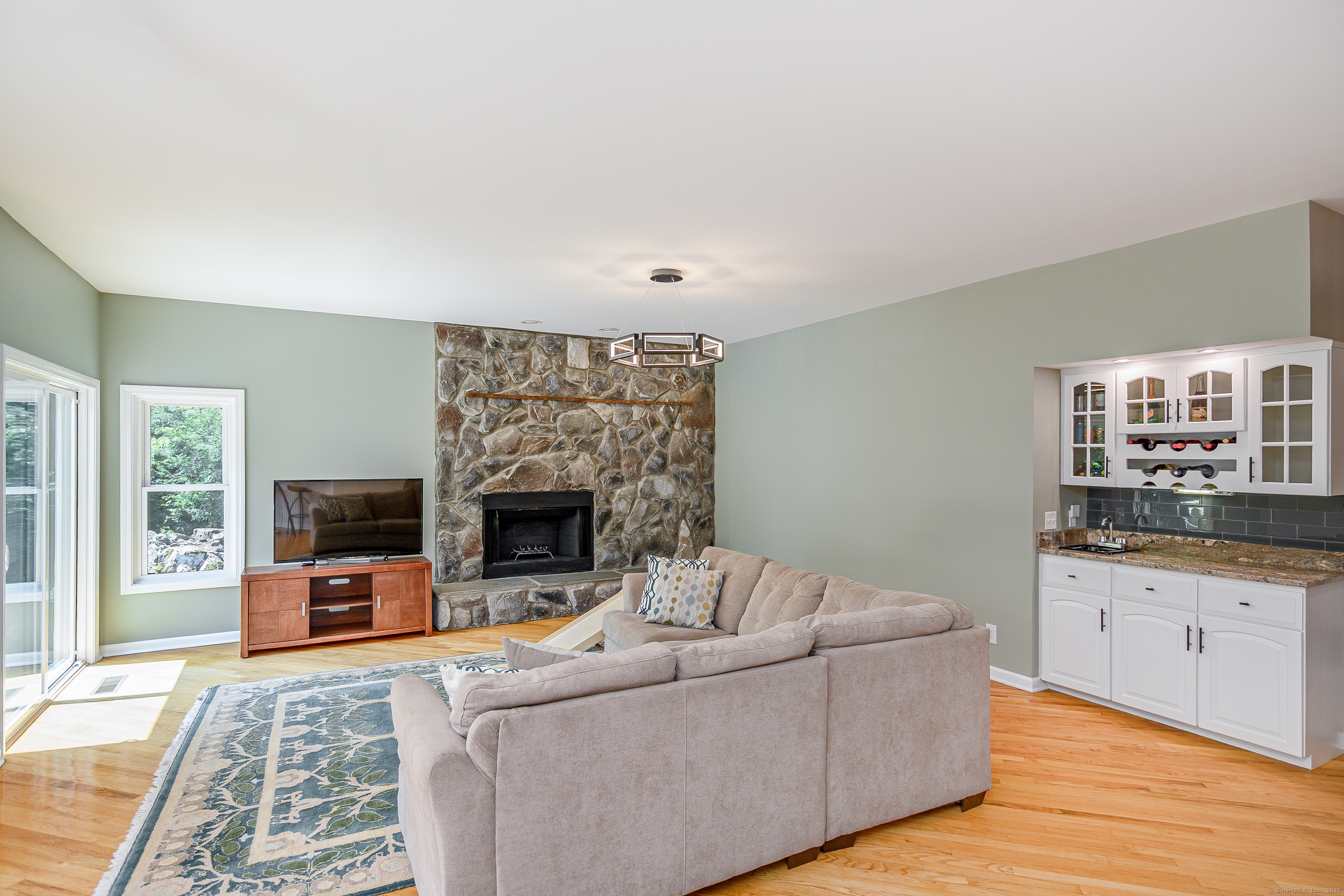 15 Coach HL Drive